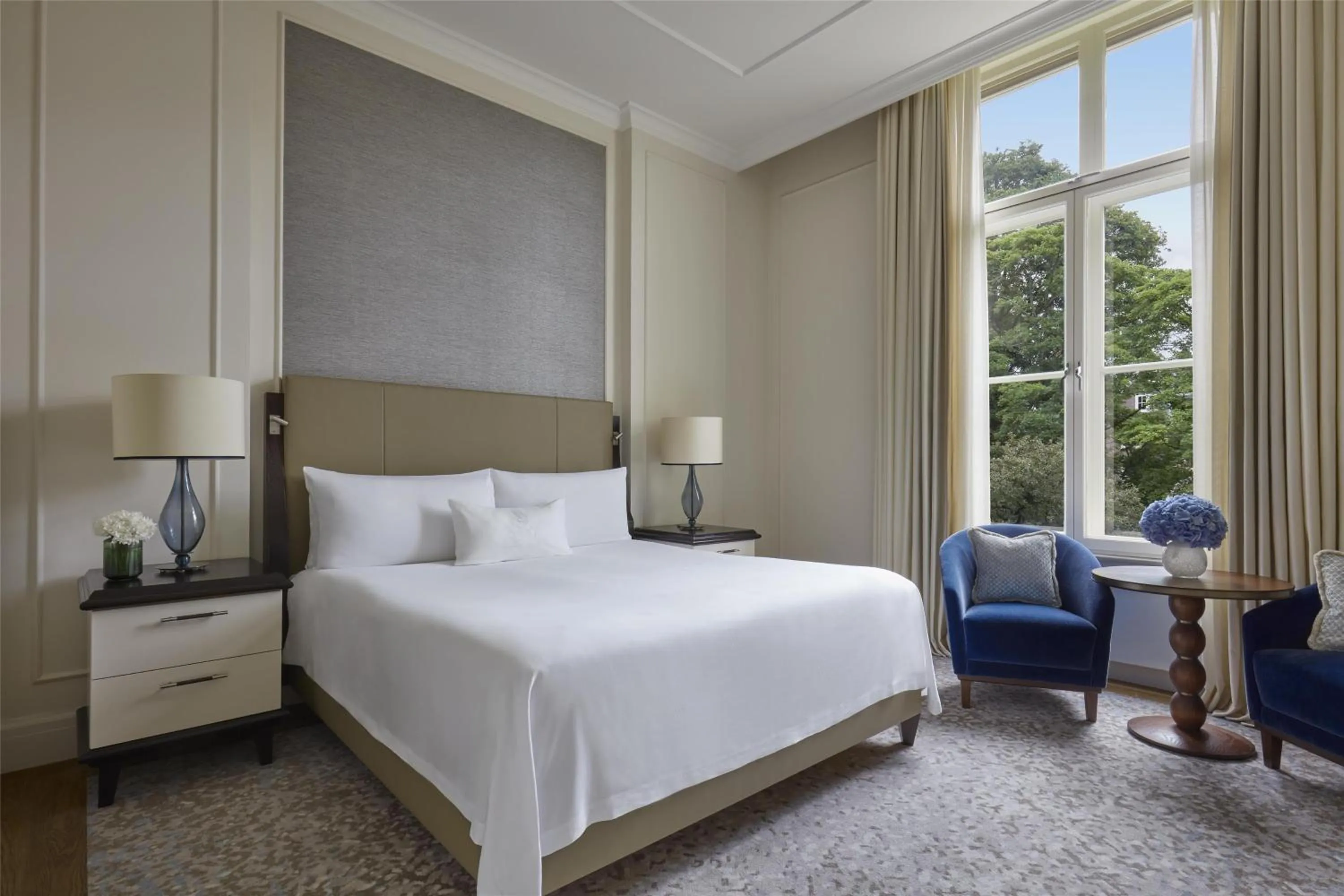 Bed in Waldorf Astoria Amsterdam