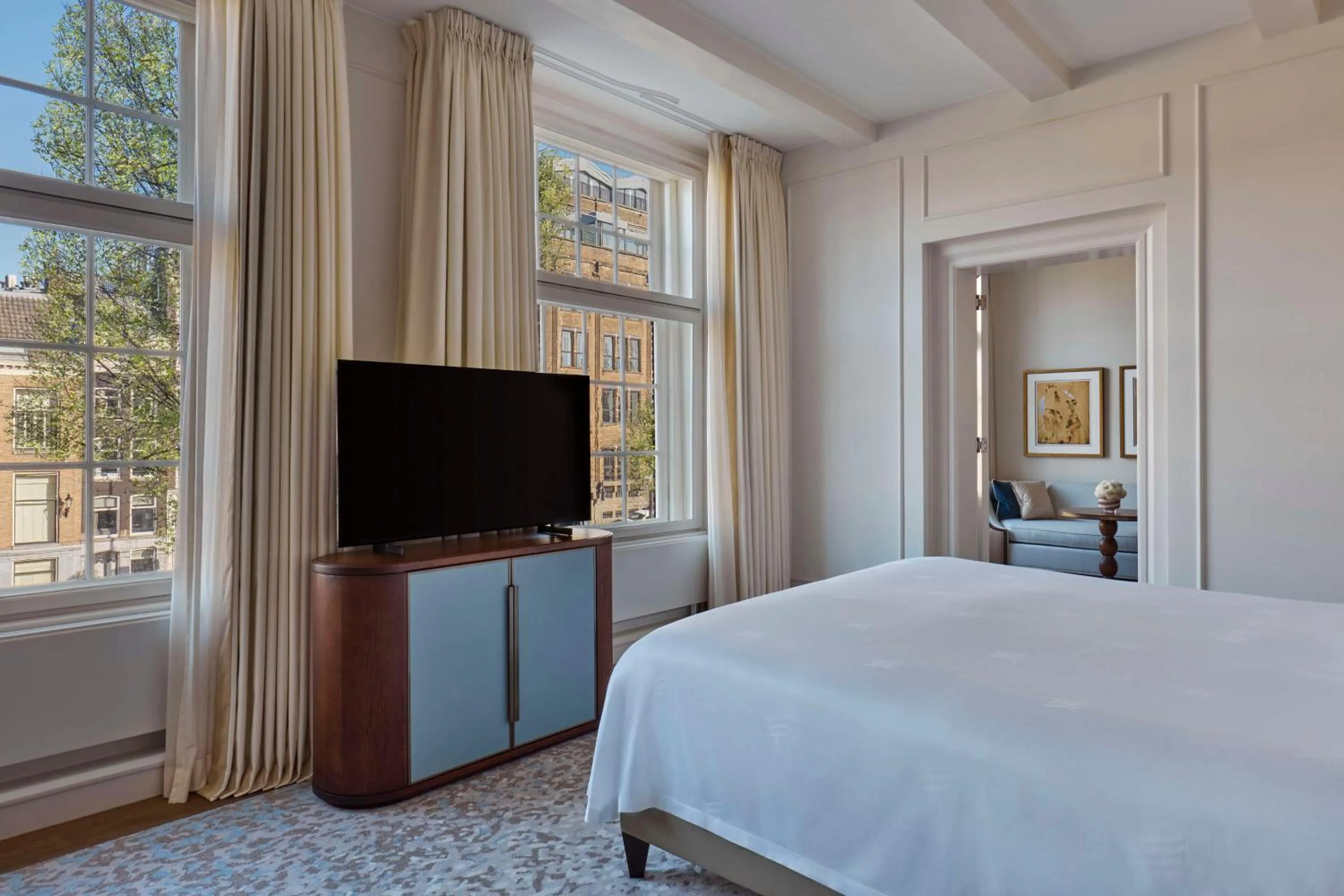 Bed in Waldorf Astoria Amsterdam