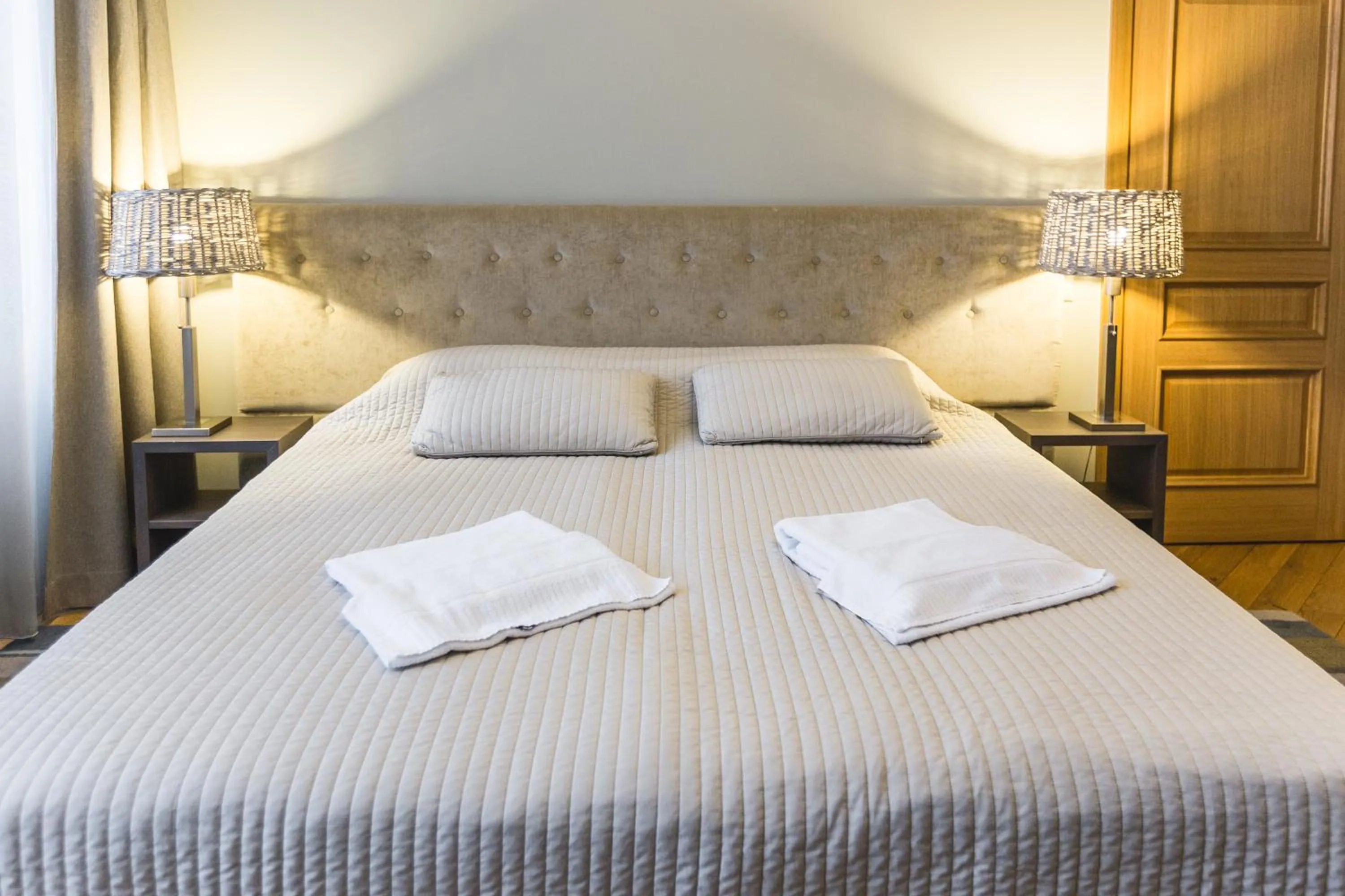 Bedroom, Bed in Riga Lux Apartments - Ernesta, Free parking