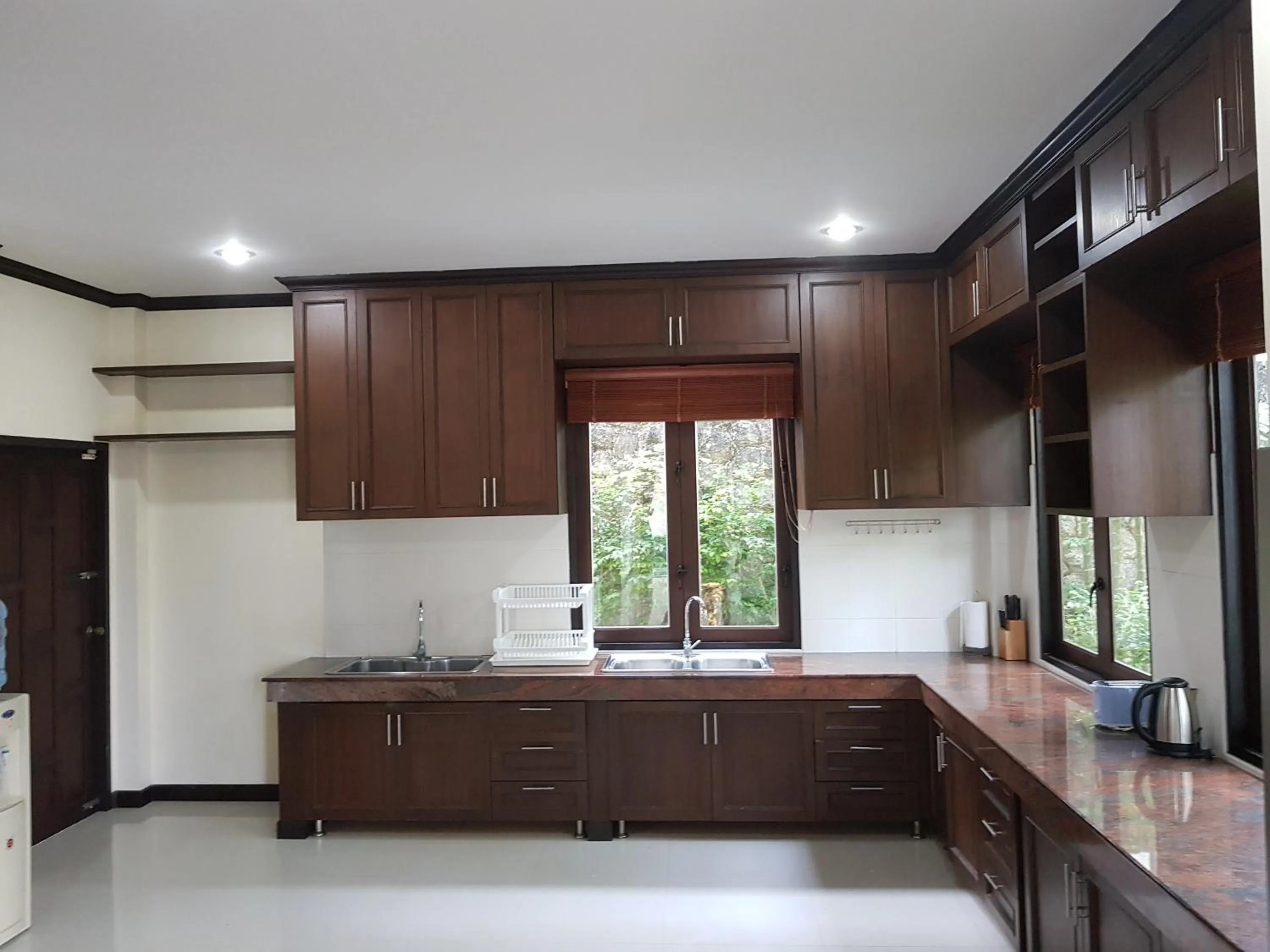 Kitchen or kitchenette in ViewPoint Villa