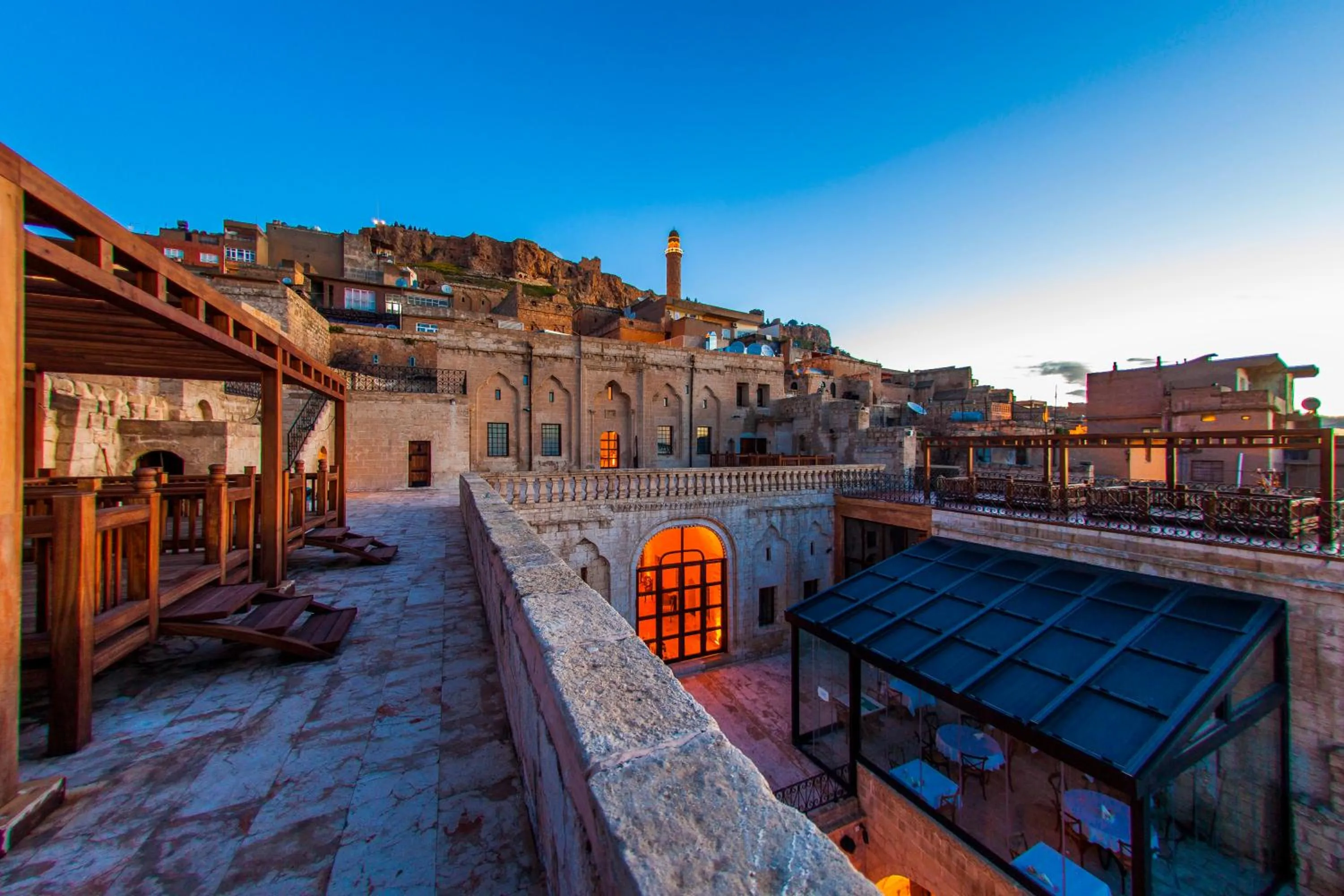 Facade/entrance in Mardius Tarihi Konak