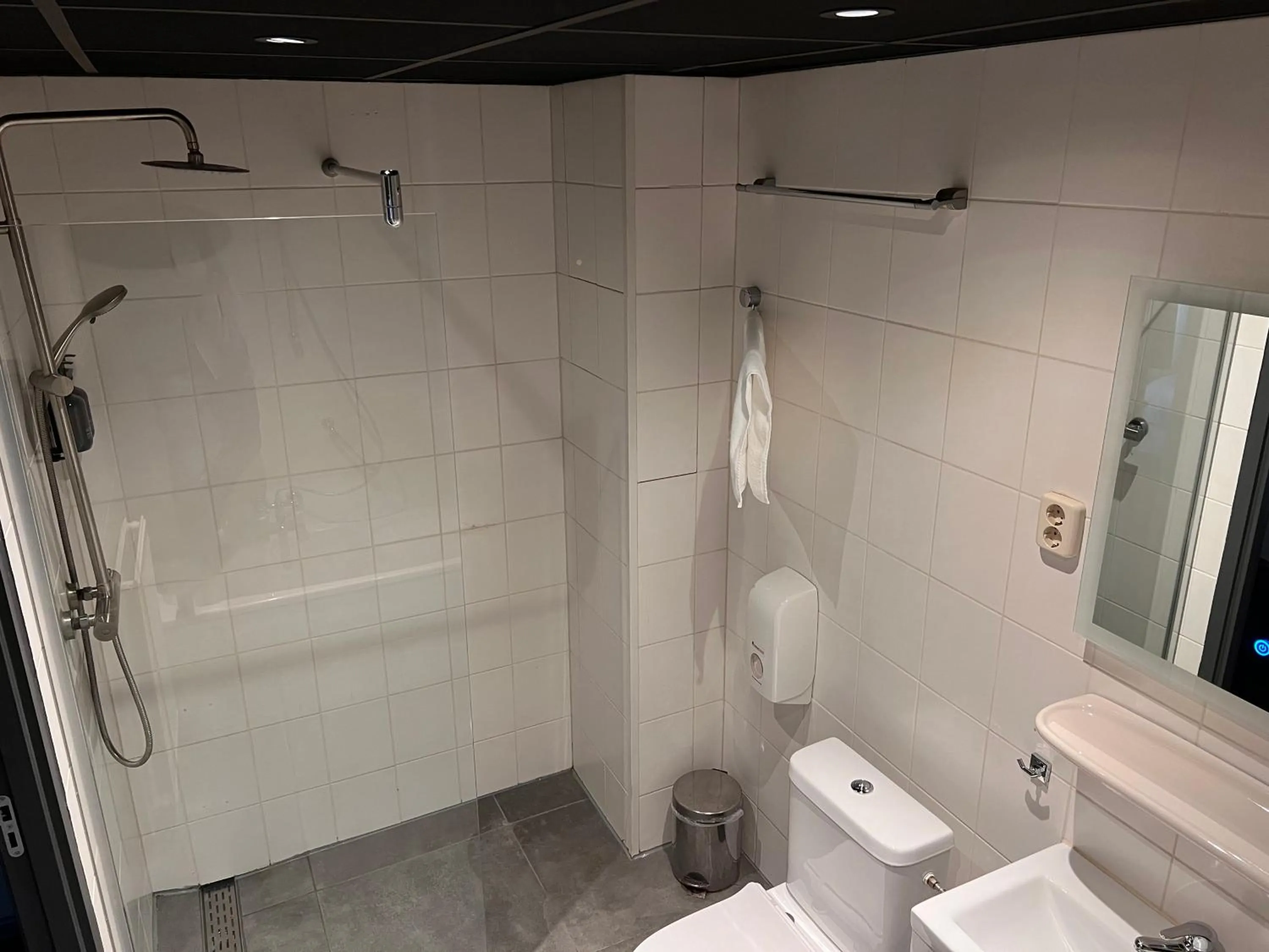 Bathroom in Hotel de Duif Lisse - Keukenhof