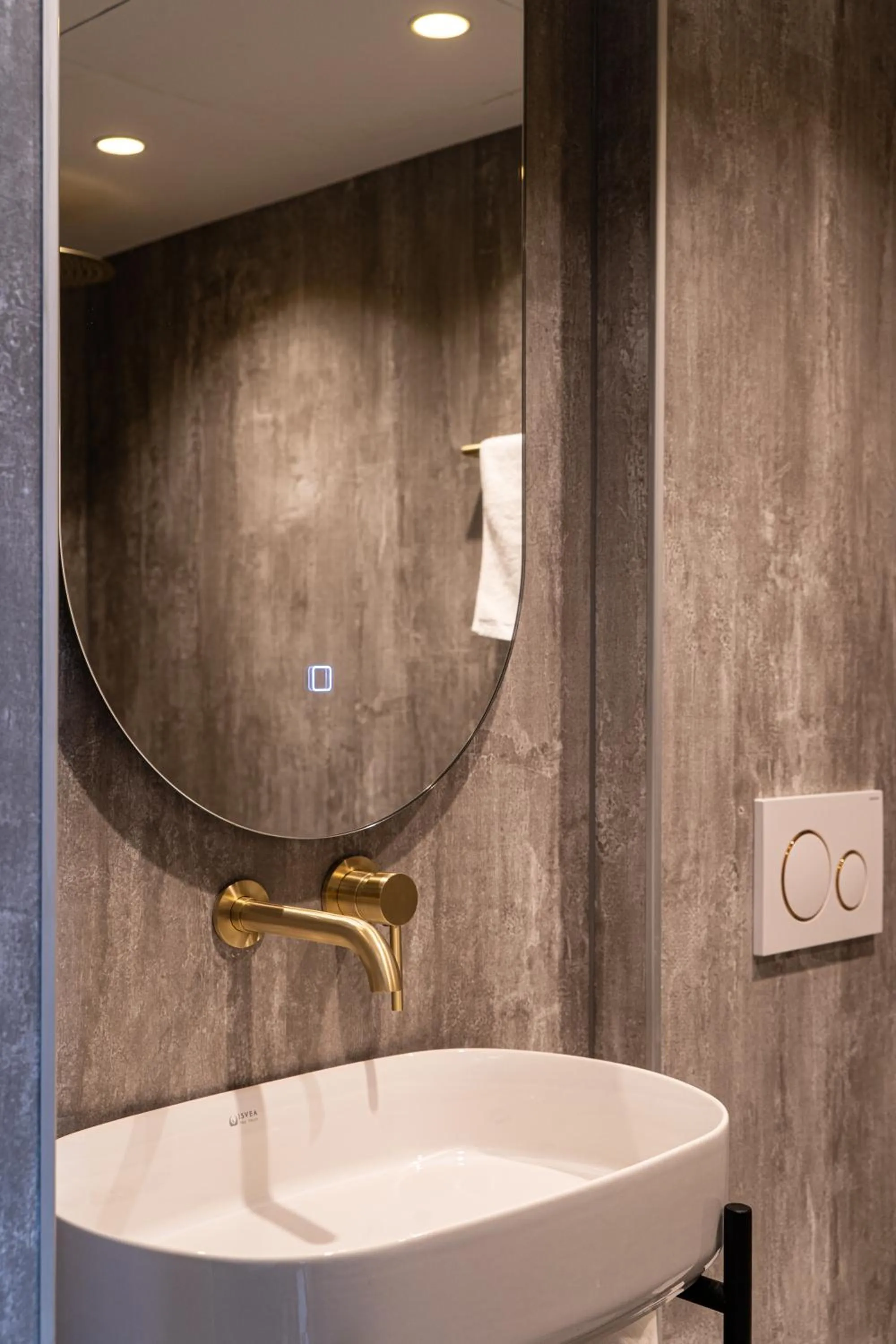 Bathroom in Hotel de Duif Lisse - Keukenhof