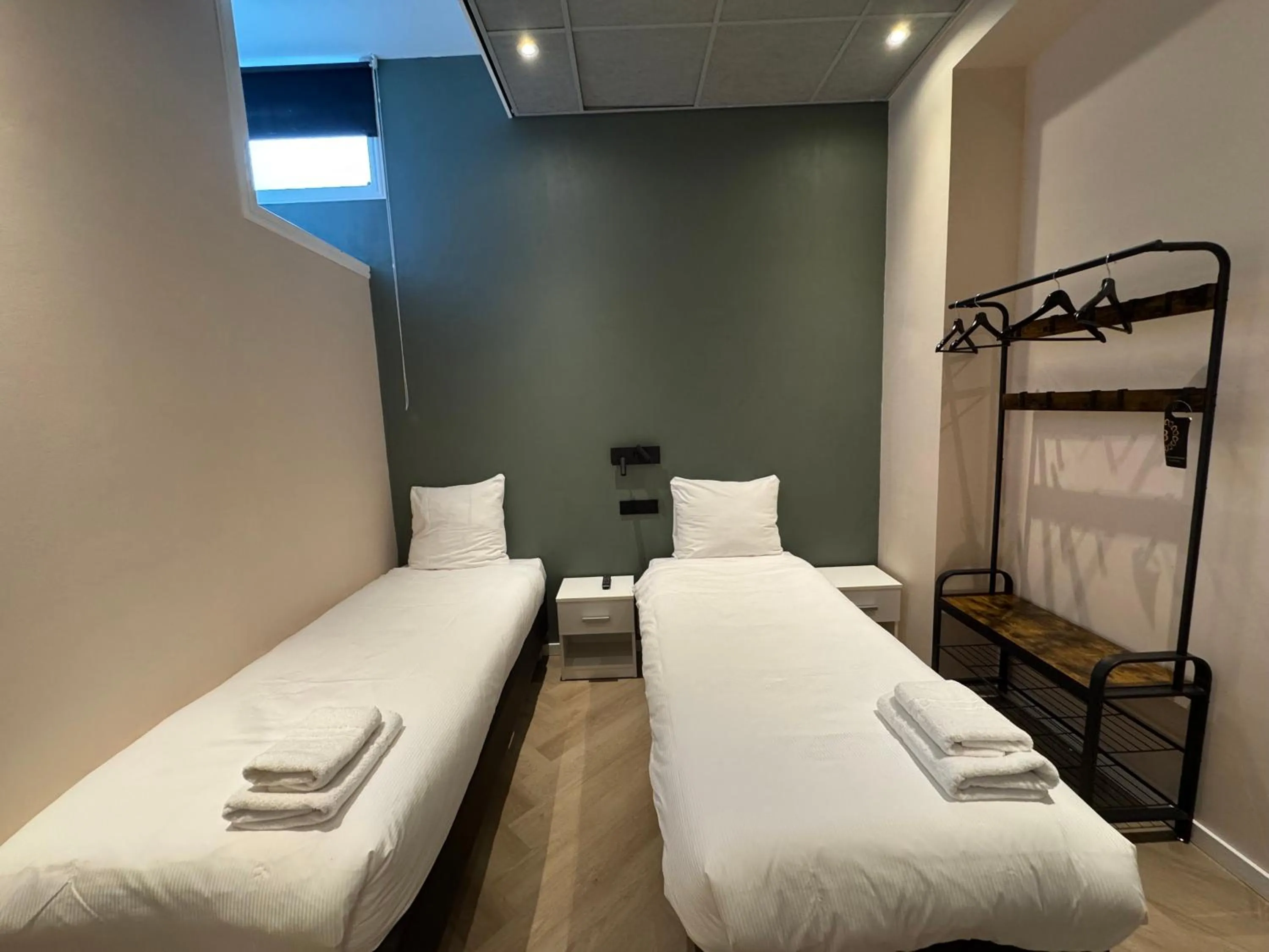 Bedroom, Bed in Hotel de Duif Lisse - Keukenhof