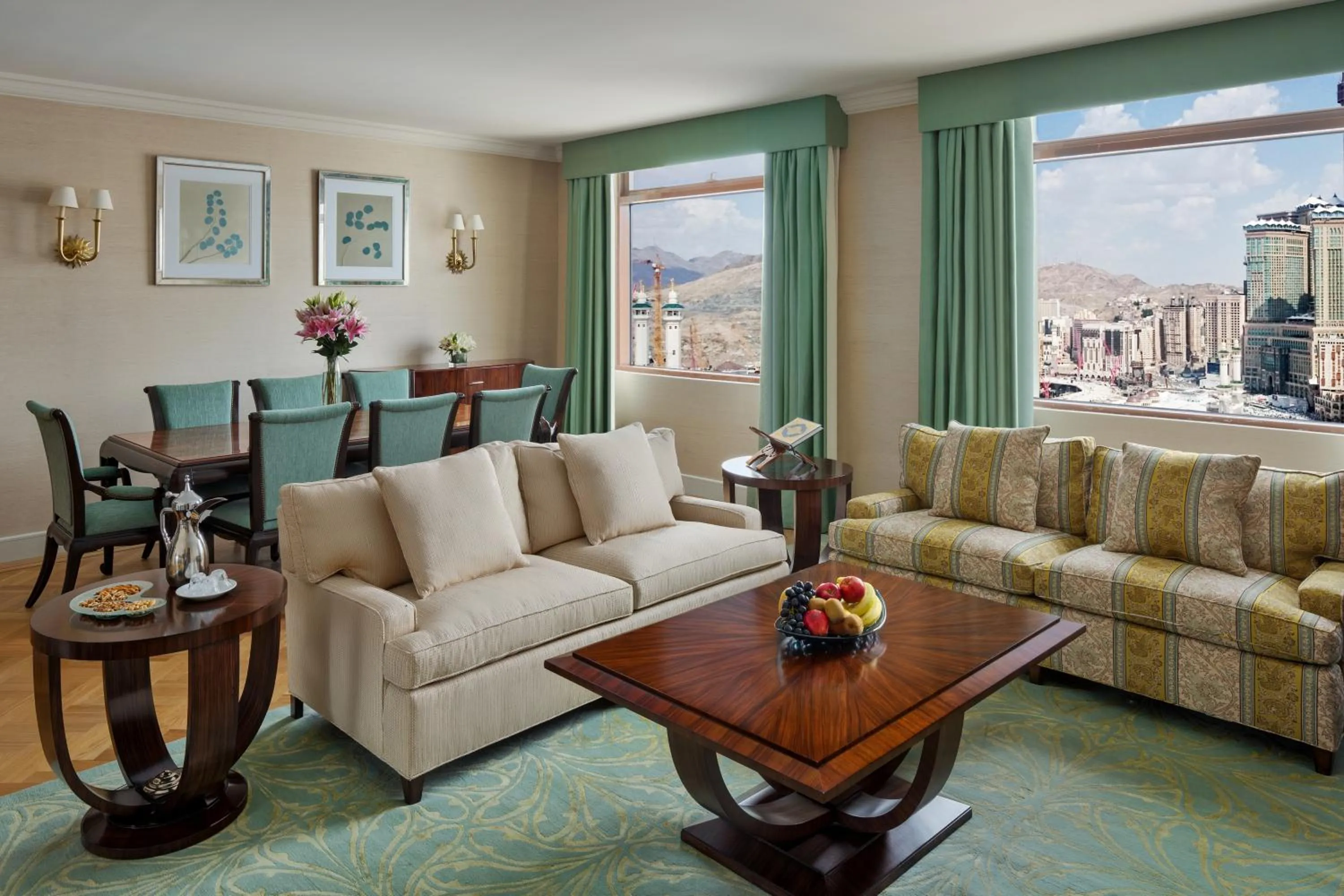 Living room in Anjum Makkah Hotel