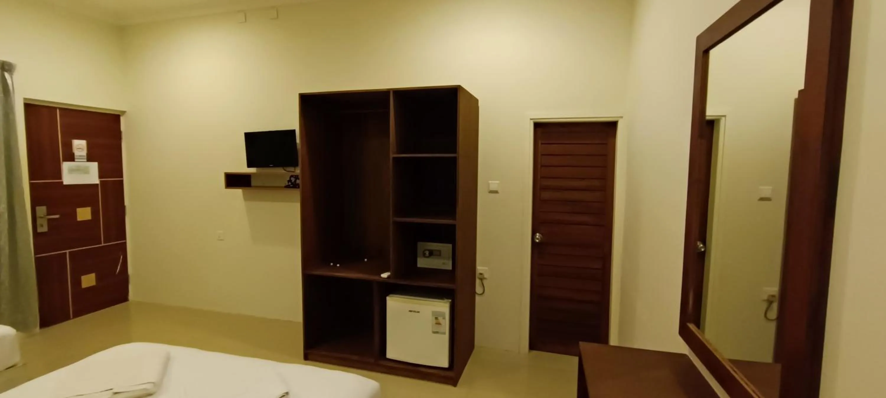 Photo of the whole room, Bed in Ras Rana Lodge