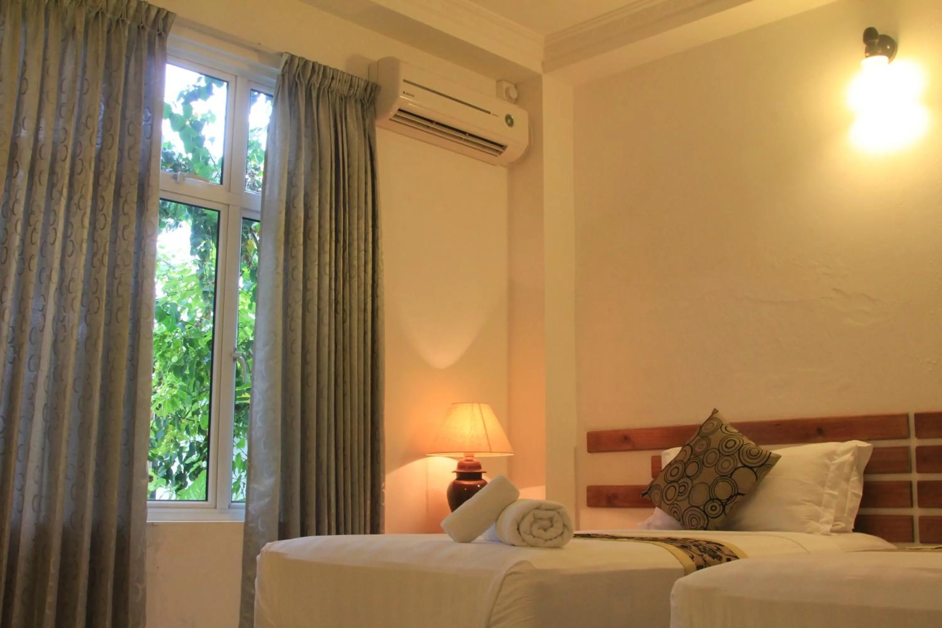 Garden view, Bed in Ras Rana Lodge