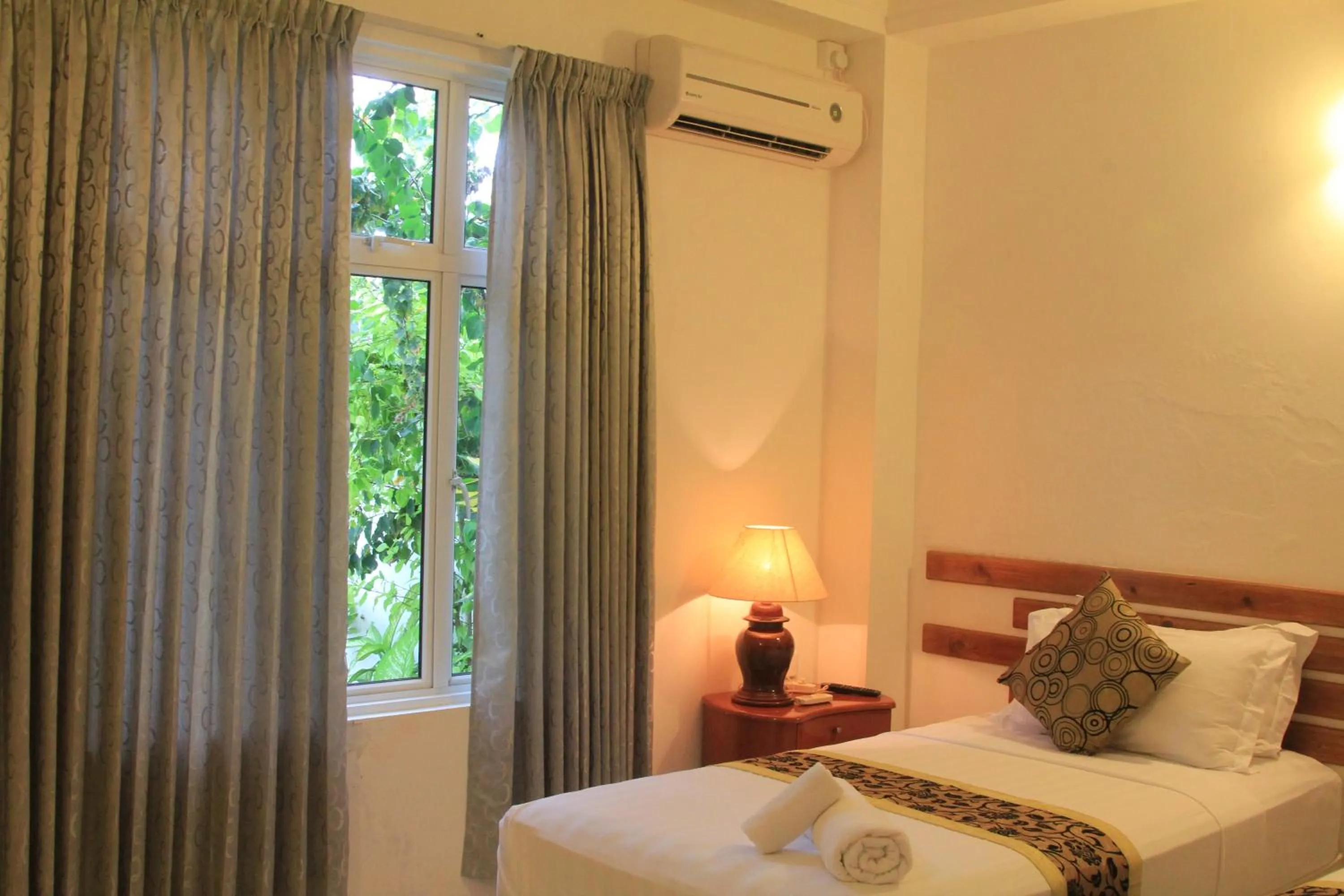 Garden view, Bed in Ras Rana Lodge