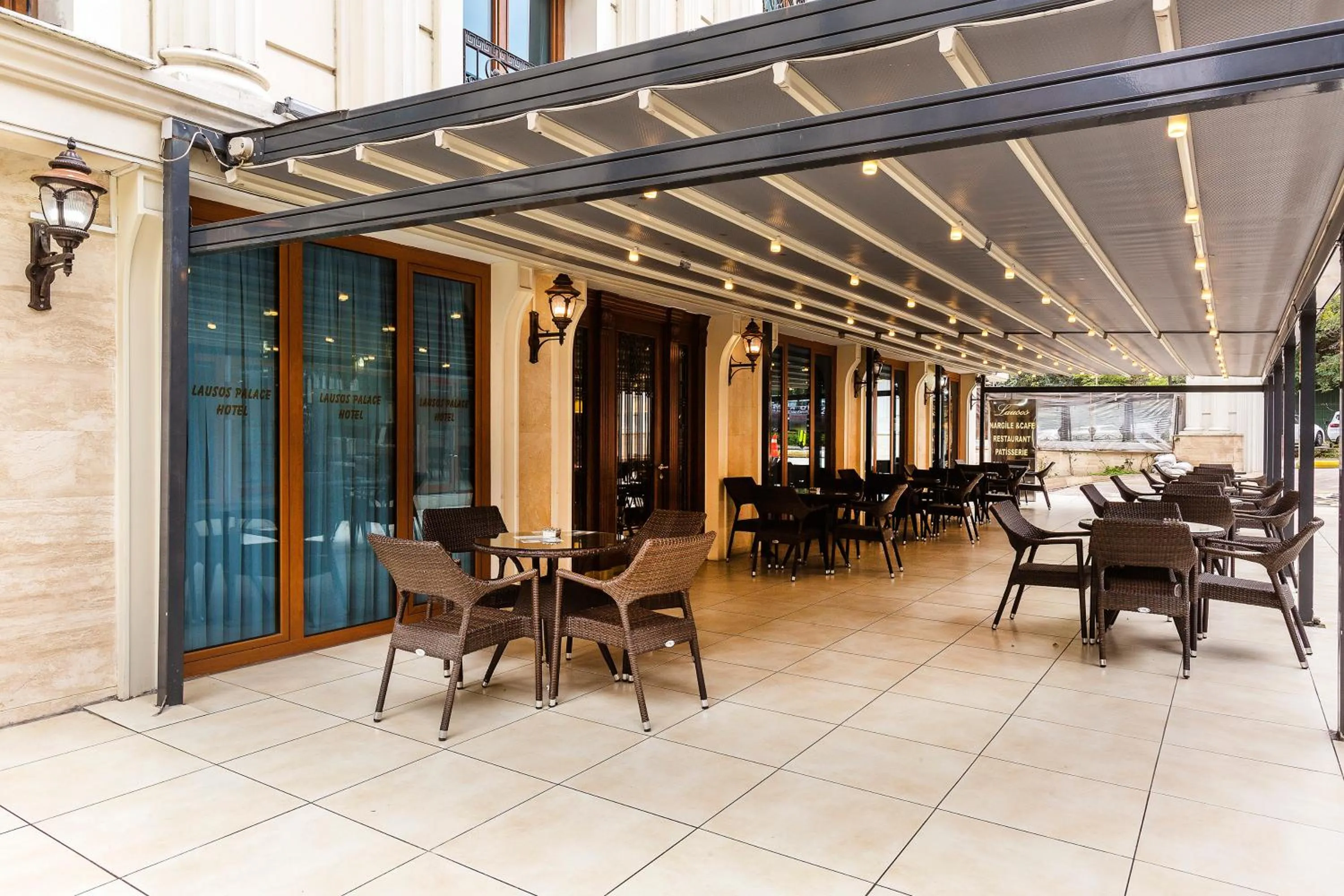 Patio in Lausos Palace Hotel Şişli