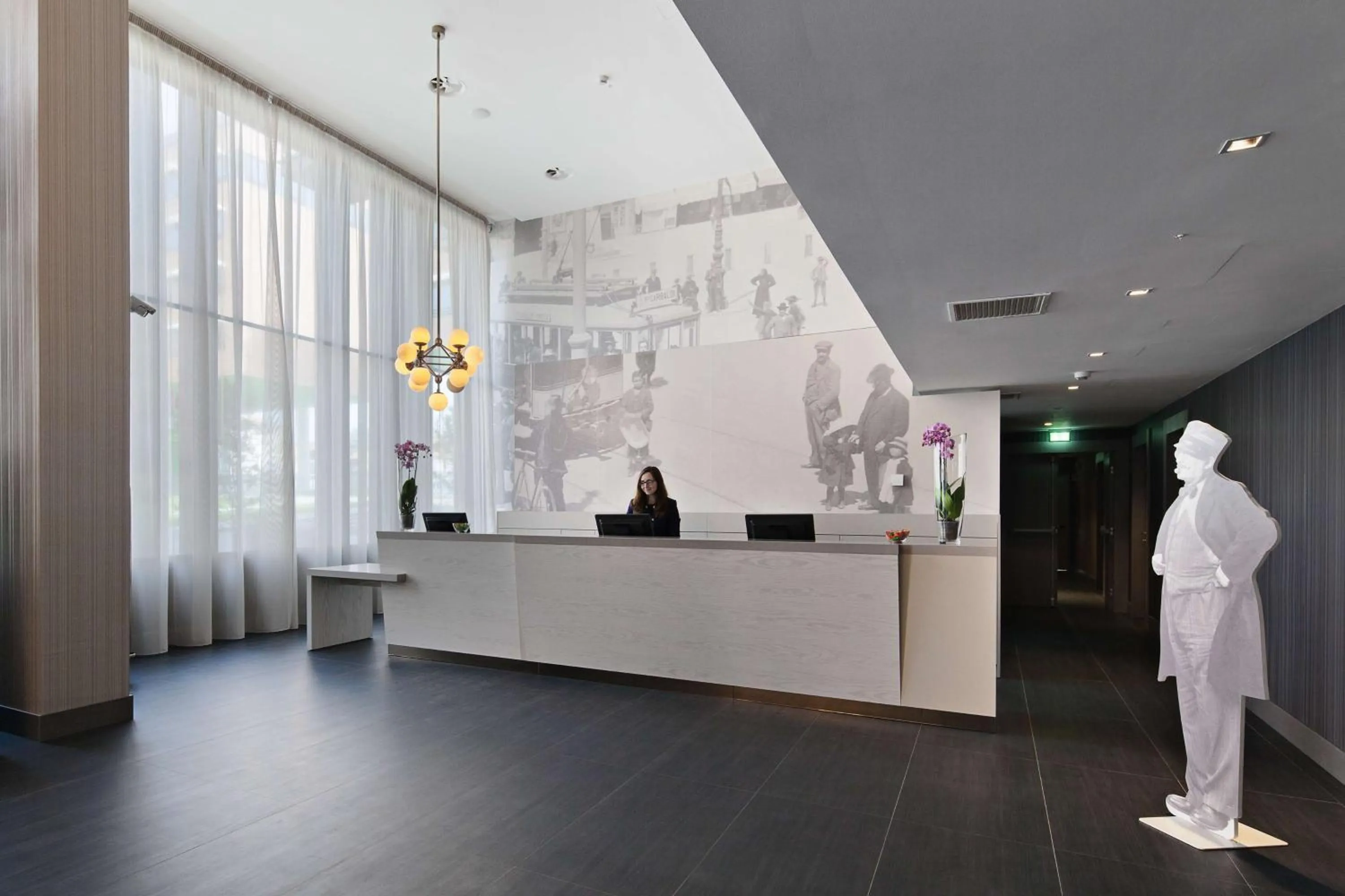 Lobby or reception in NH Parma