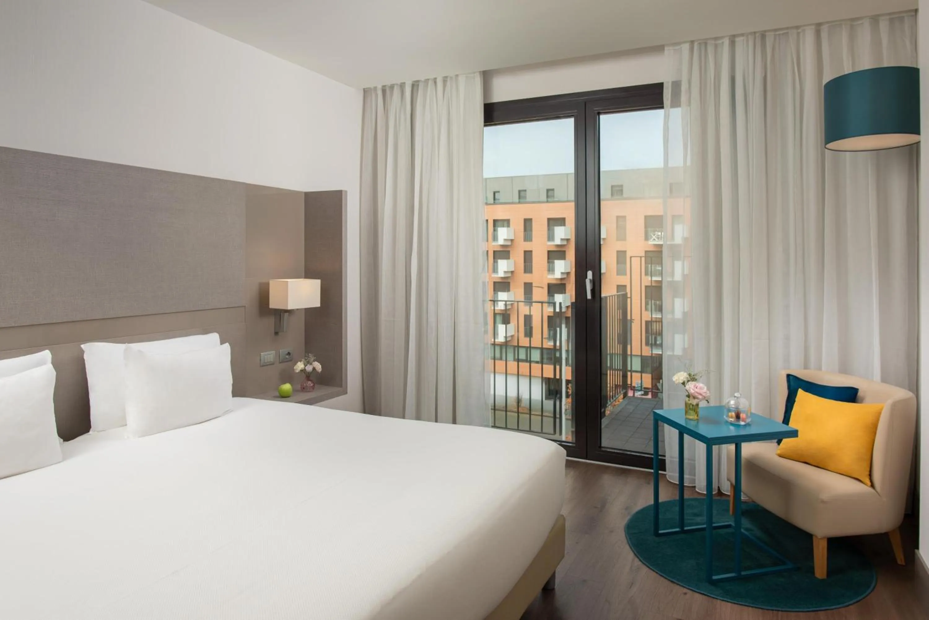 Bedroom, Bed in NH Parma