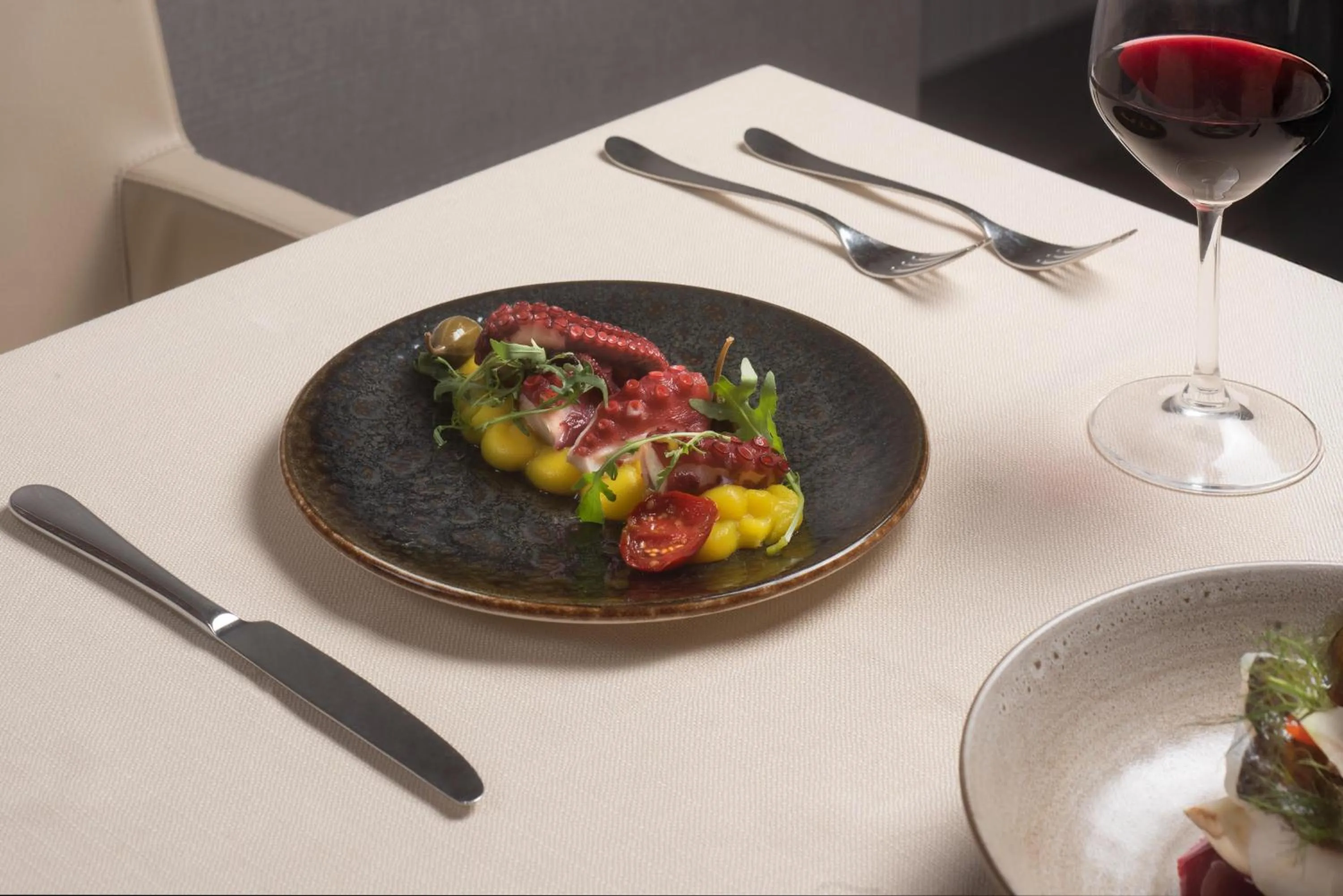 Restaurant/places to eat in NH Parma