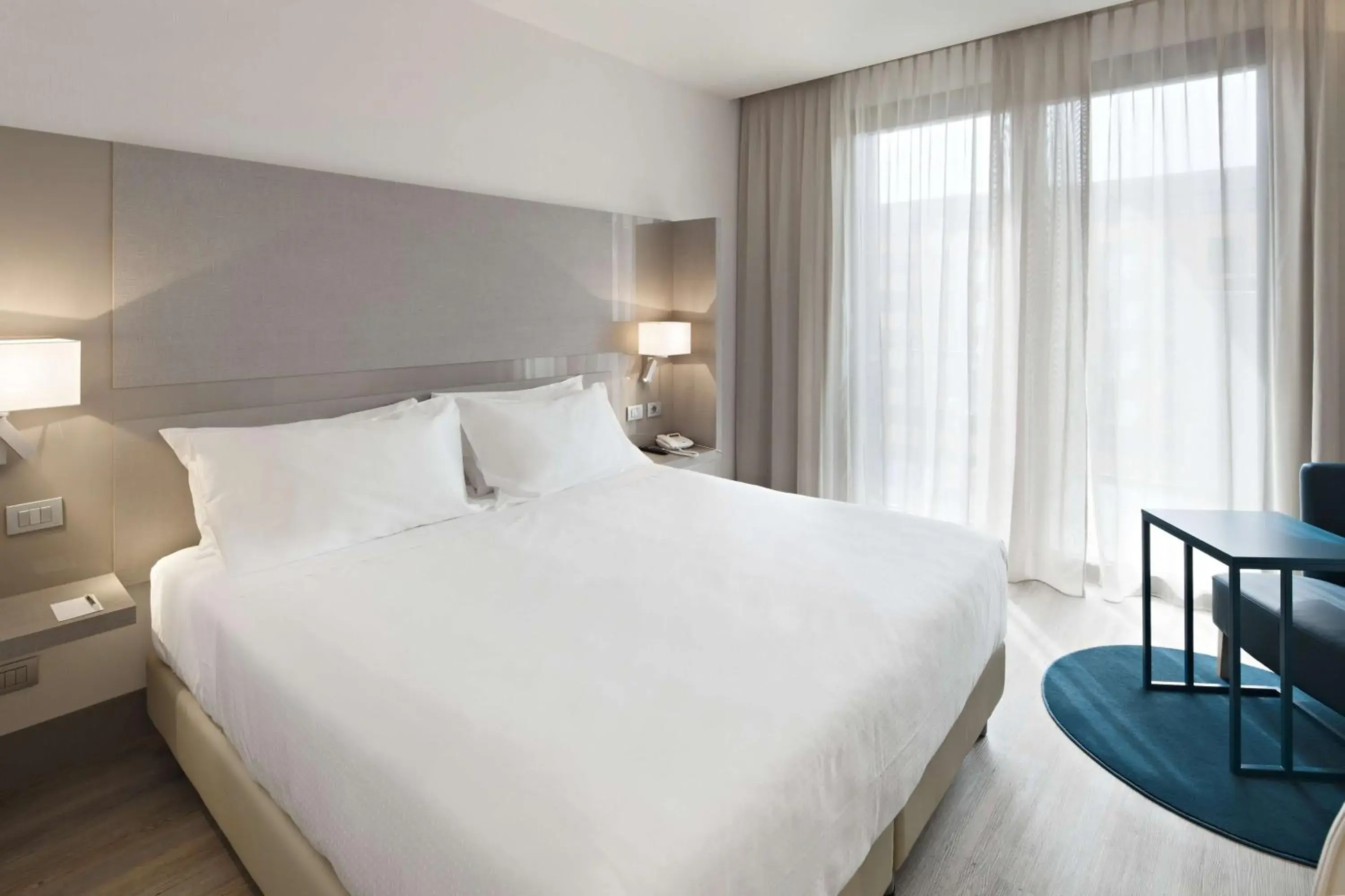 Standard Double or Twin Room in NH Parma Standard Double or Twin Room in NH Parma