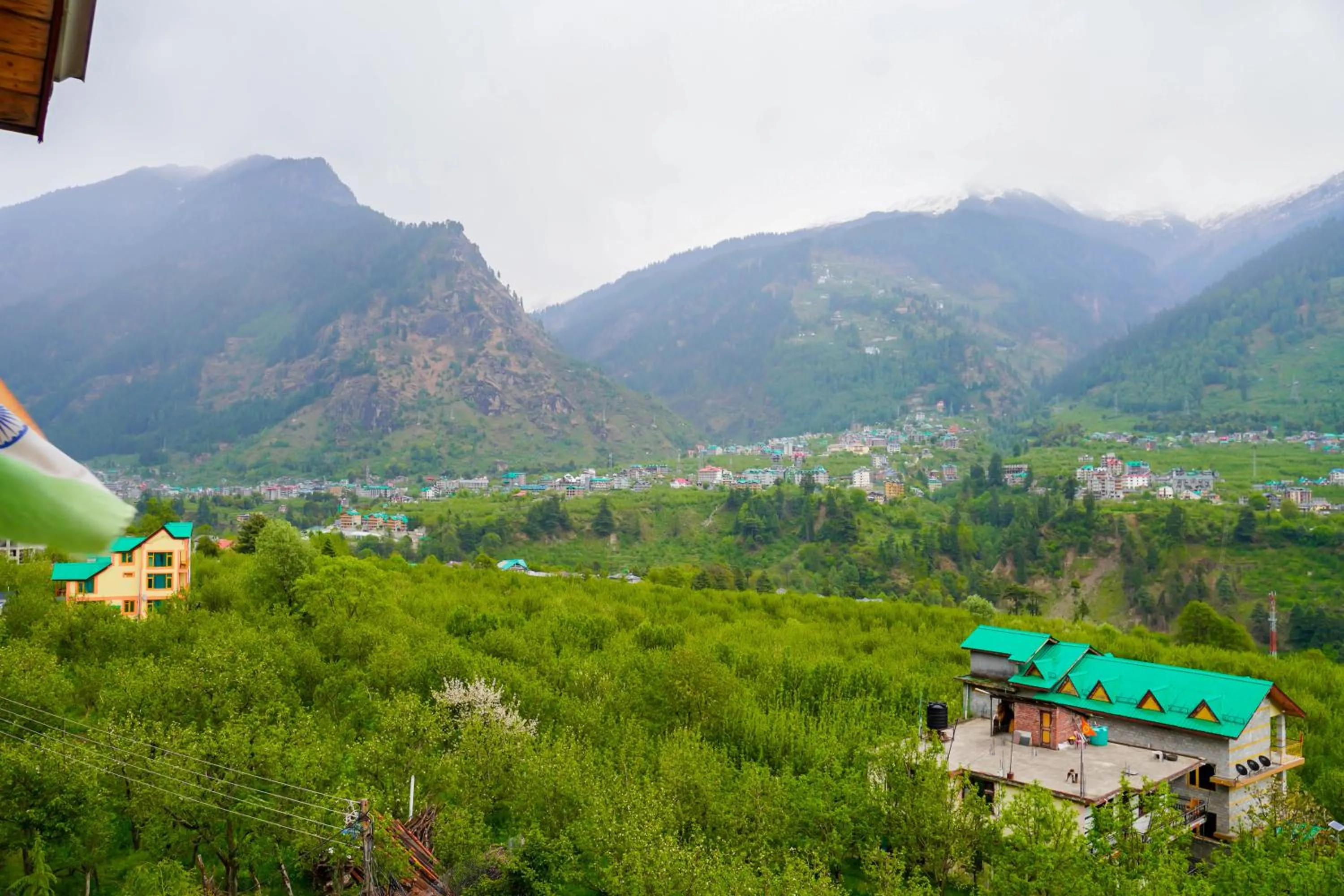 Spring in Ride At Hill-Nihal Hotel & Cottage