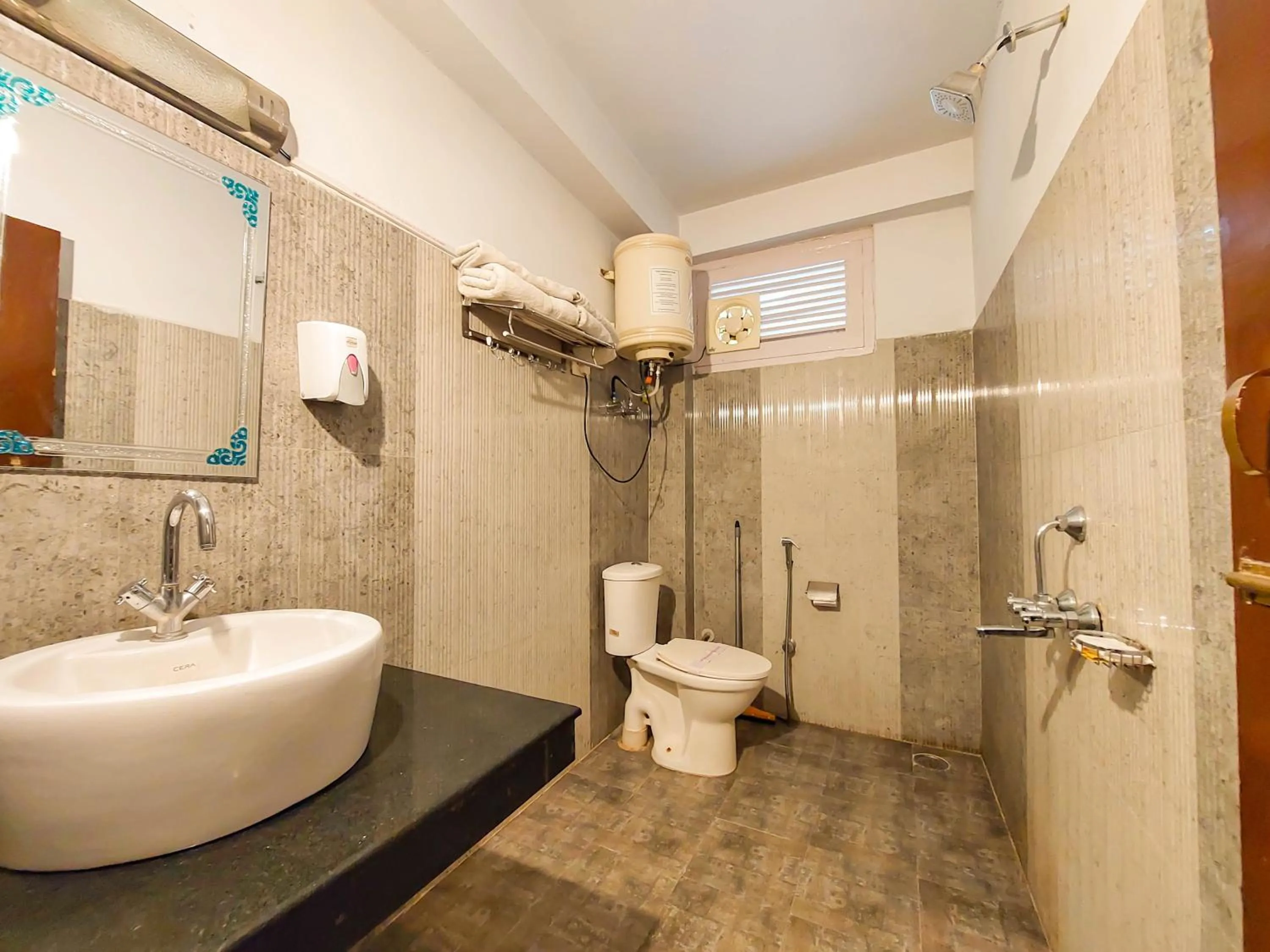 Toilet in Ride At Hill-Nihal Hotel & Cottage