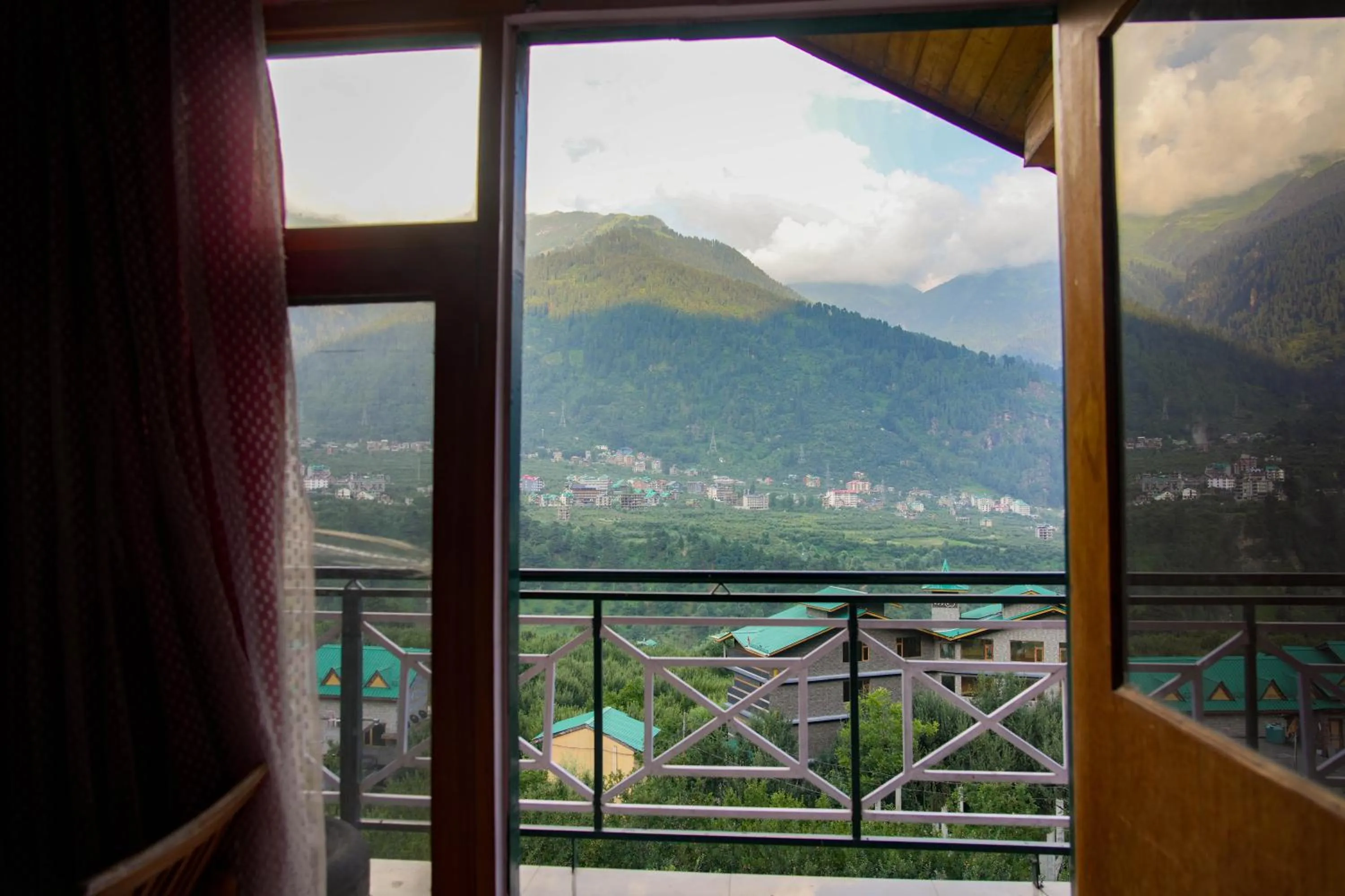 Mountain view in Ride At Hill-Nihal Hotel & Cottage