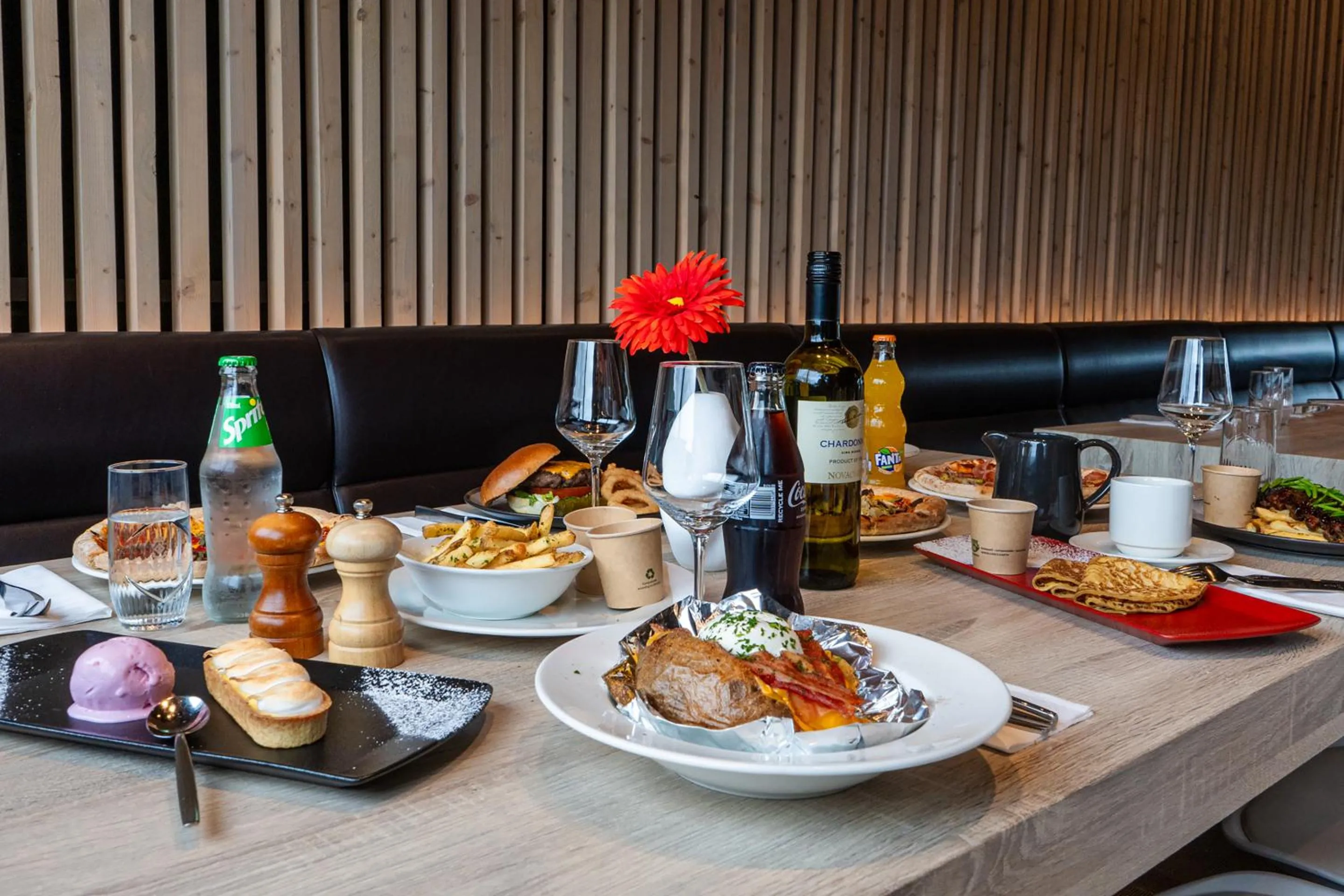 Restaurant/places to eat in Topcamp Havblikk - Helgeland