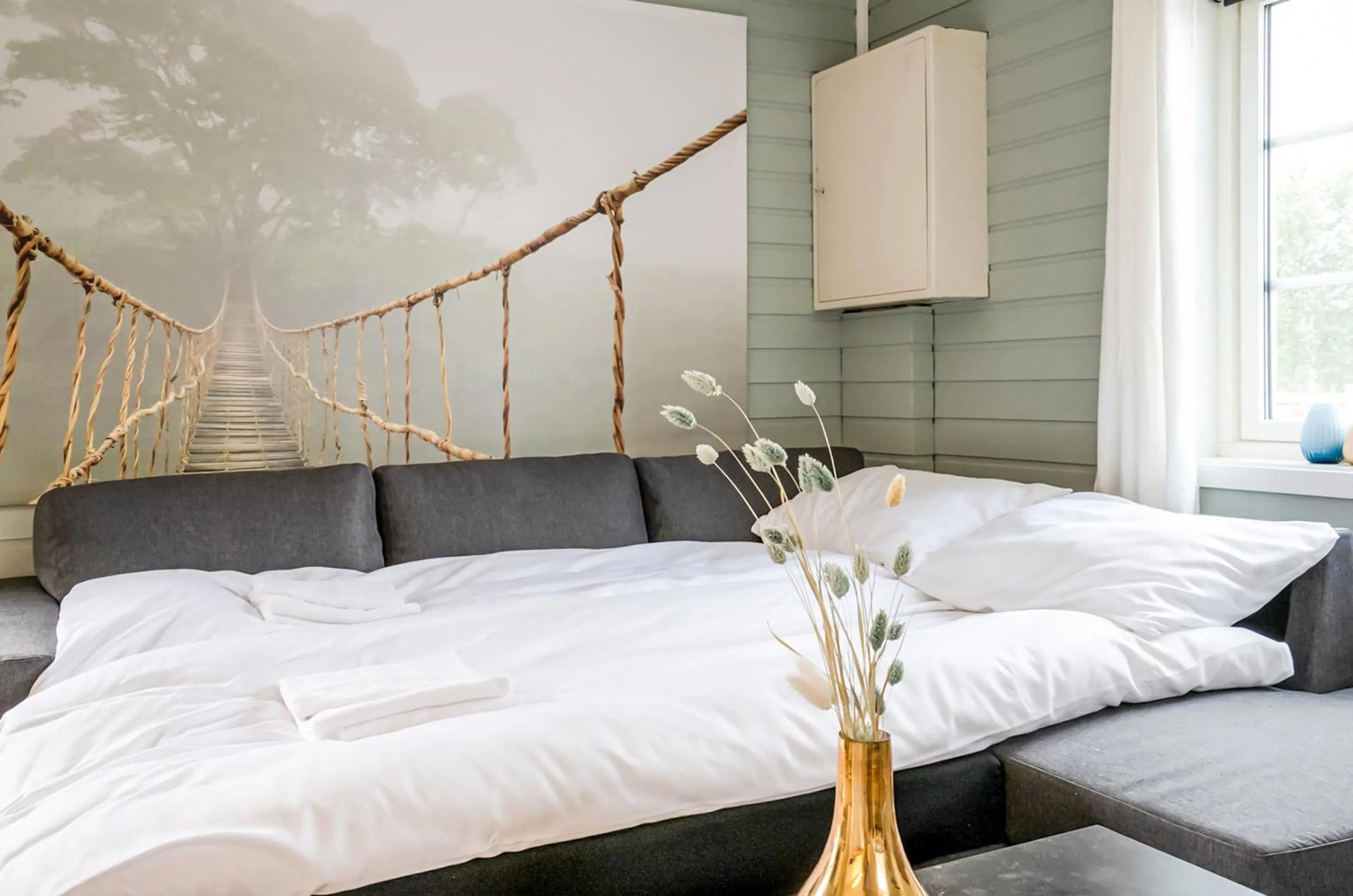 Living room, Bed in Topcamp Havblikk - Helgeland