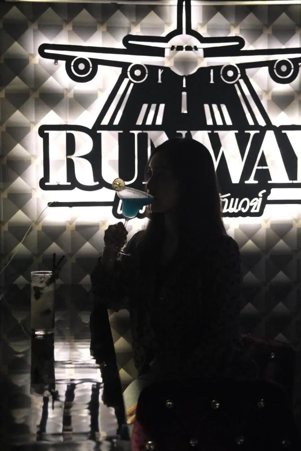 Restaurant/places to eat in Varindavan Park Serviced Residence