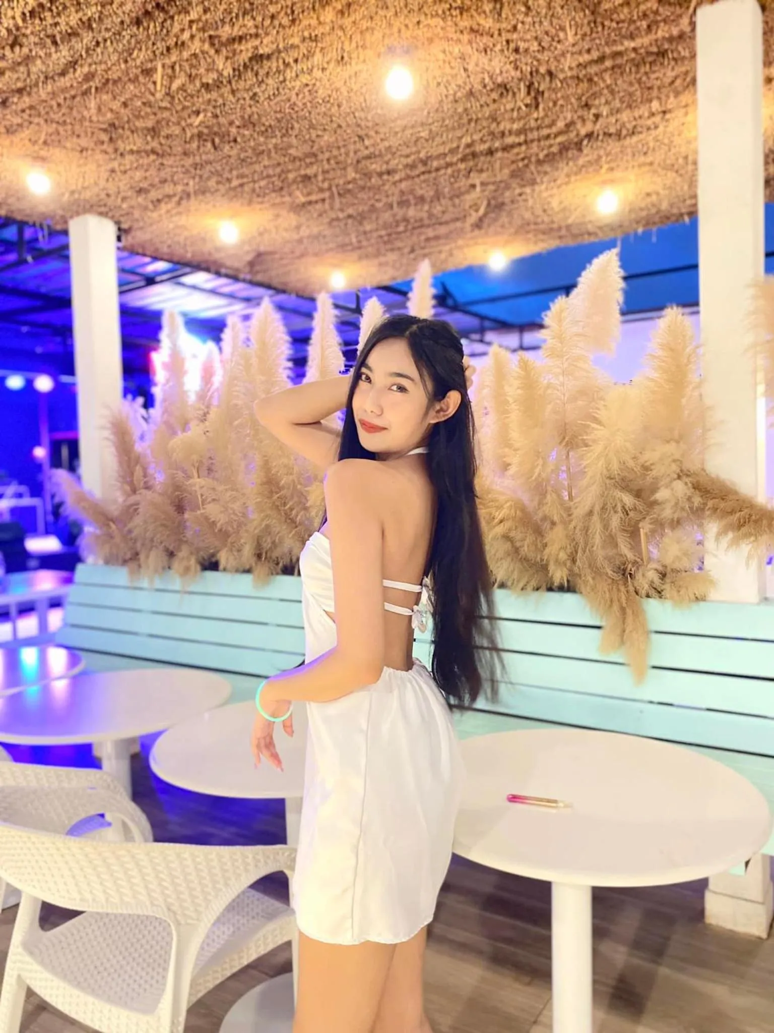 Restaurant/places to eat in Varindavan Park Serviced Residence