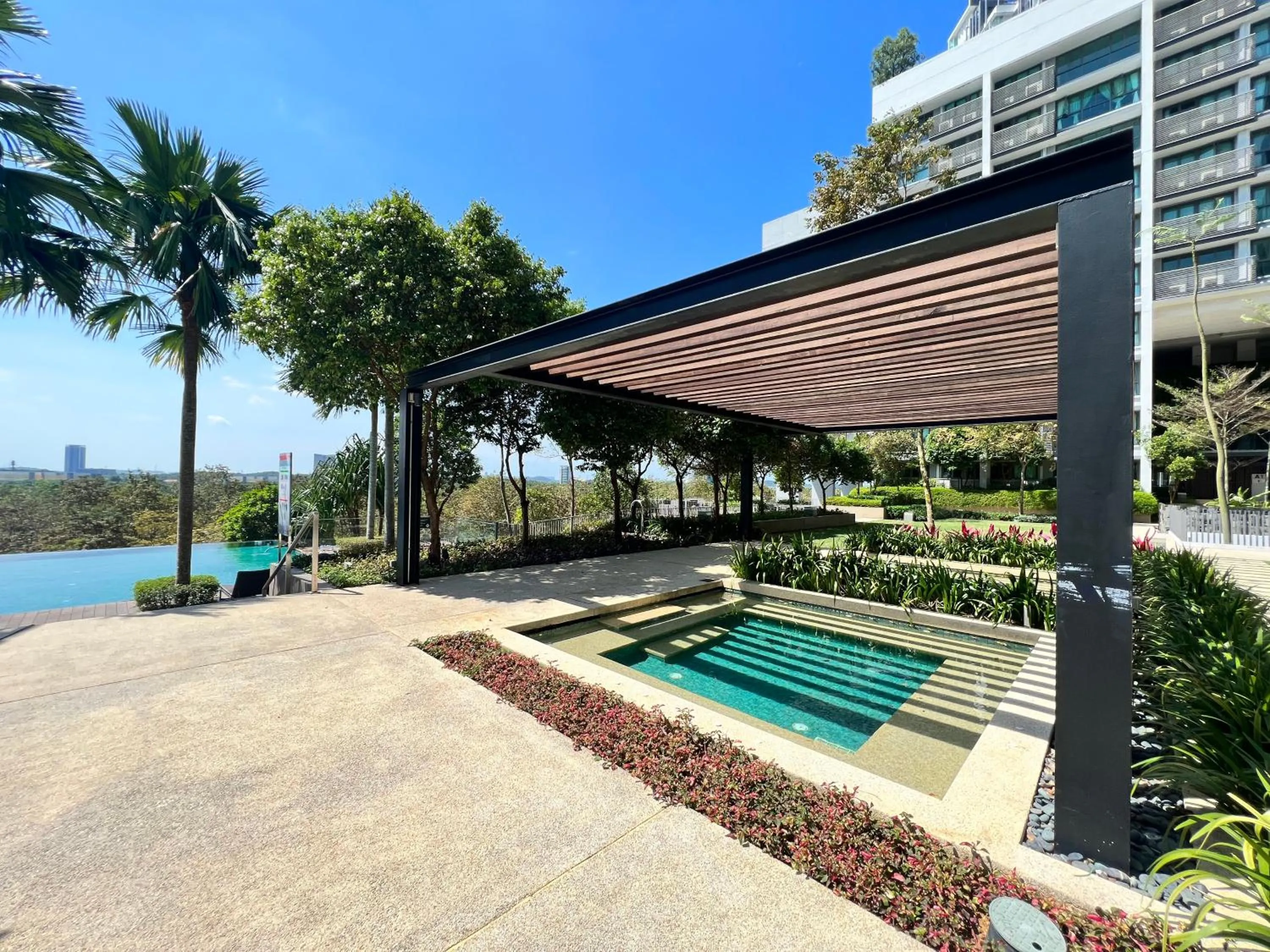 Garden in Iskandar Residence @ UHA