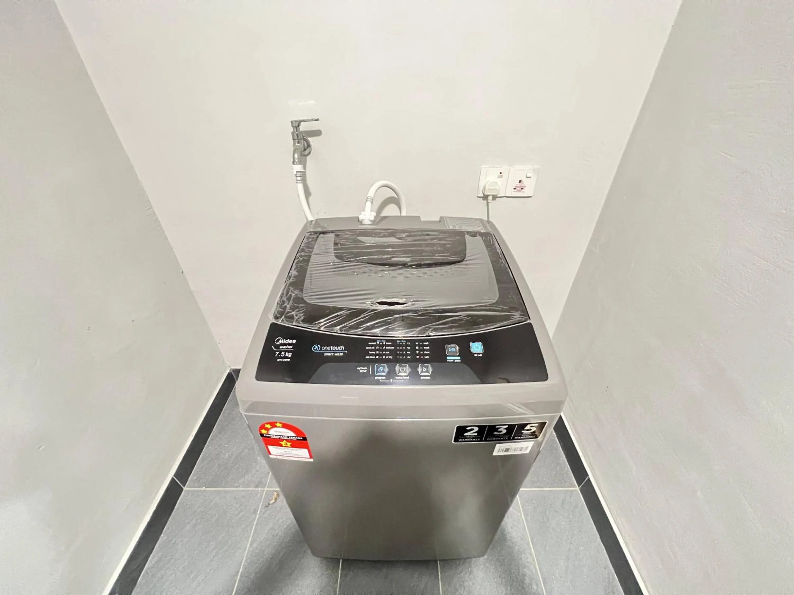 washing machine in Iskandar Residence @ UHA