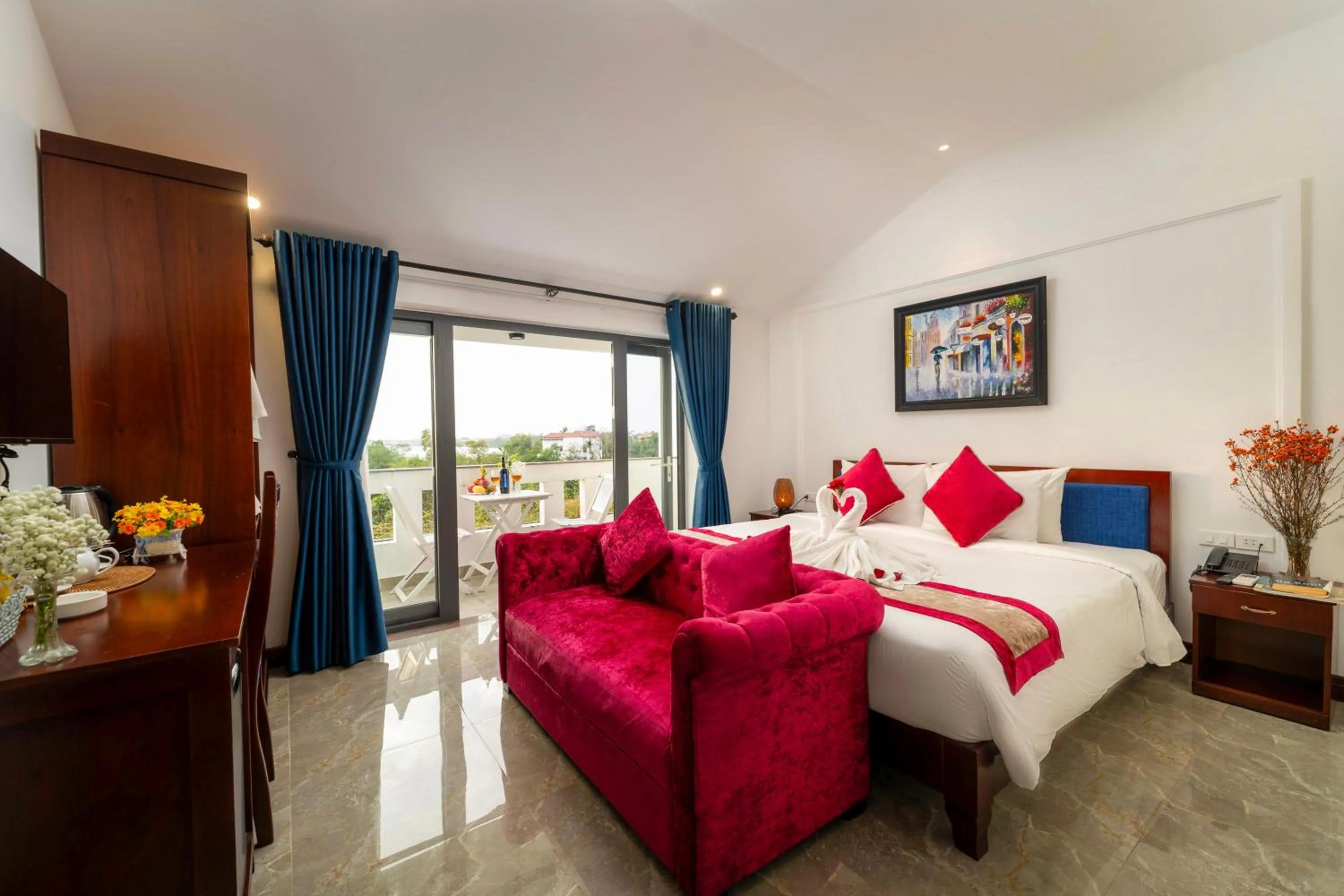 Bed in May Boutique Villa Hội An