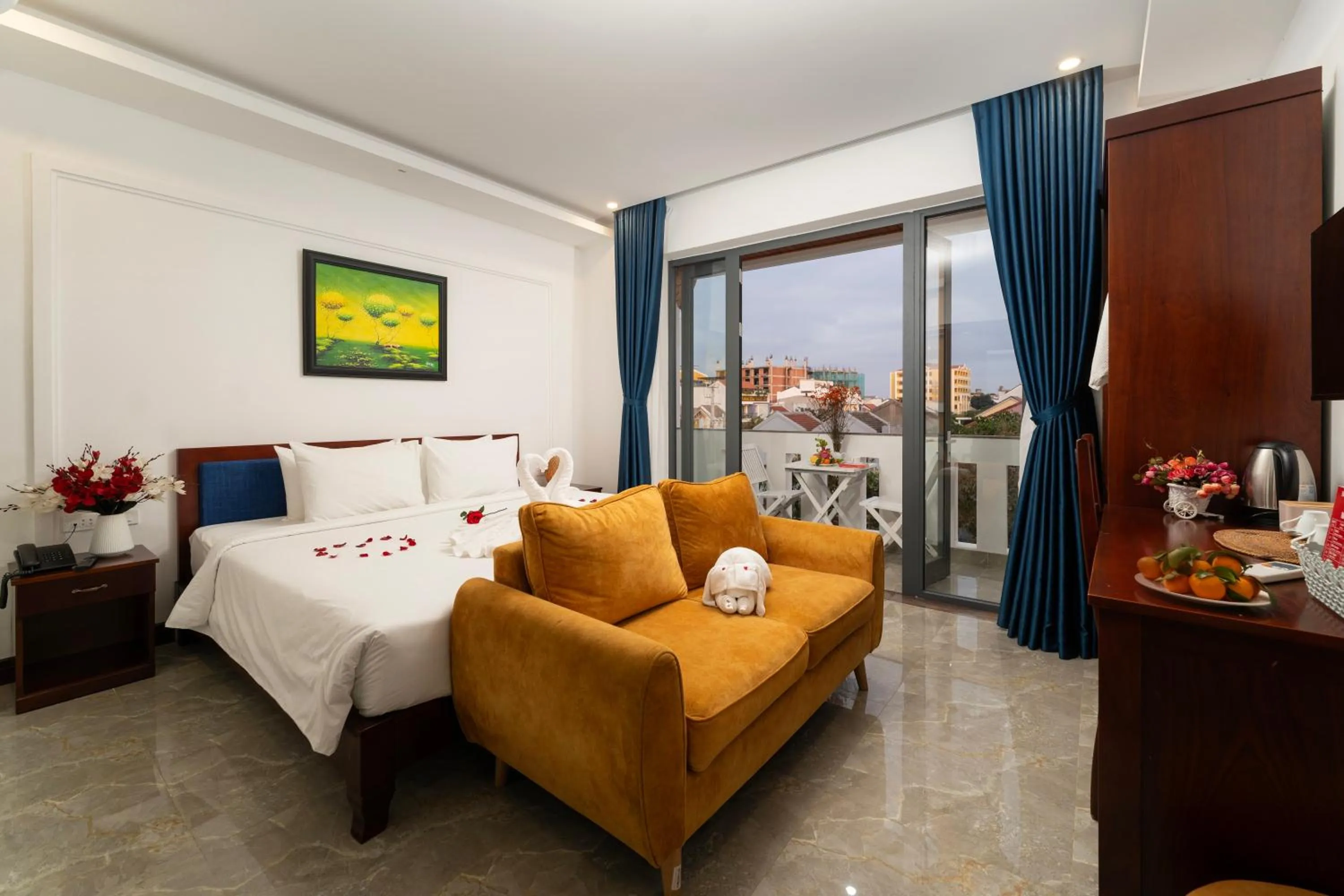 Bed in May Boutique Villa Hội An