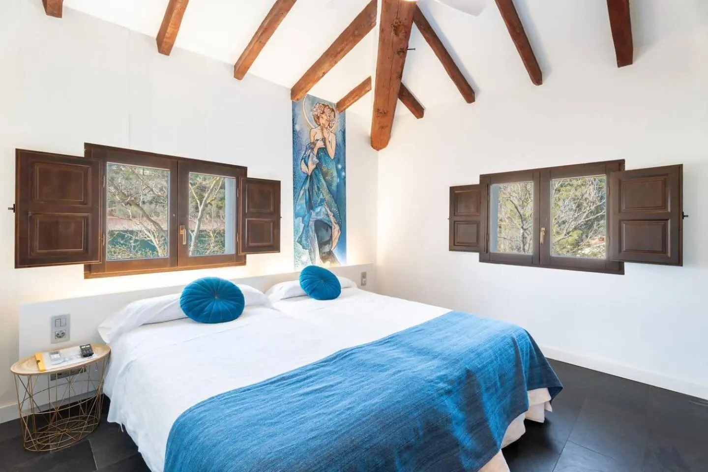 Bed in 1893 Hotel Boutique