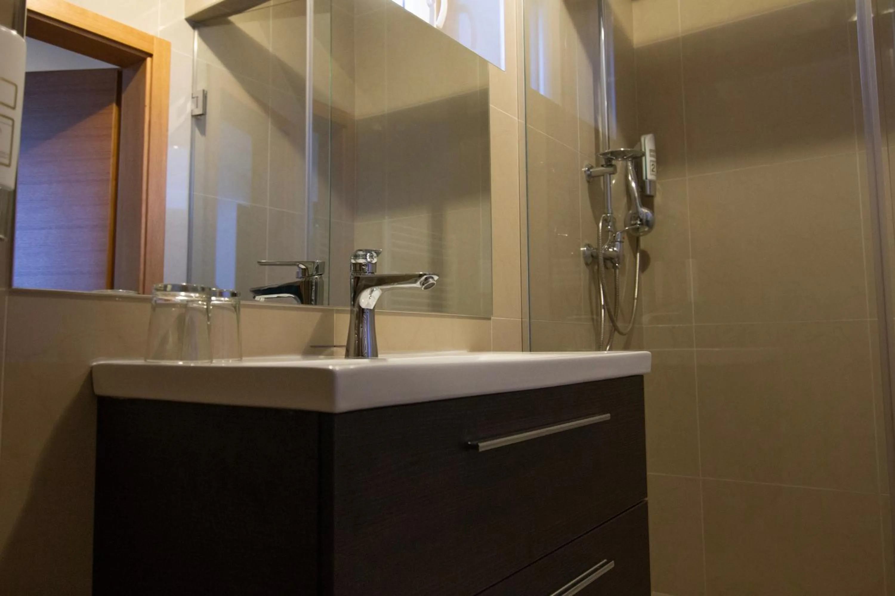 Bathroom in Hotel Marathon