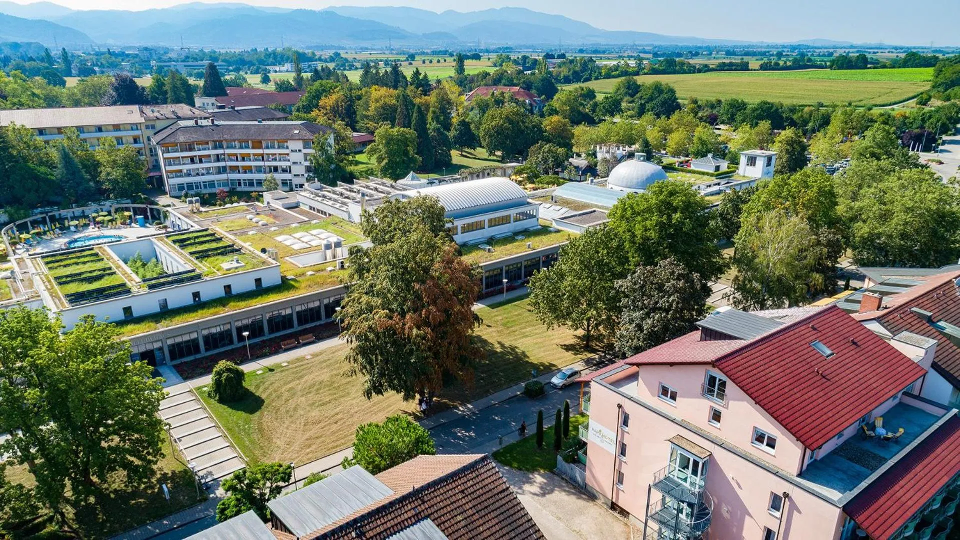 City view in Parkhotel an der Therme