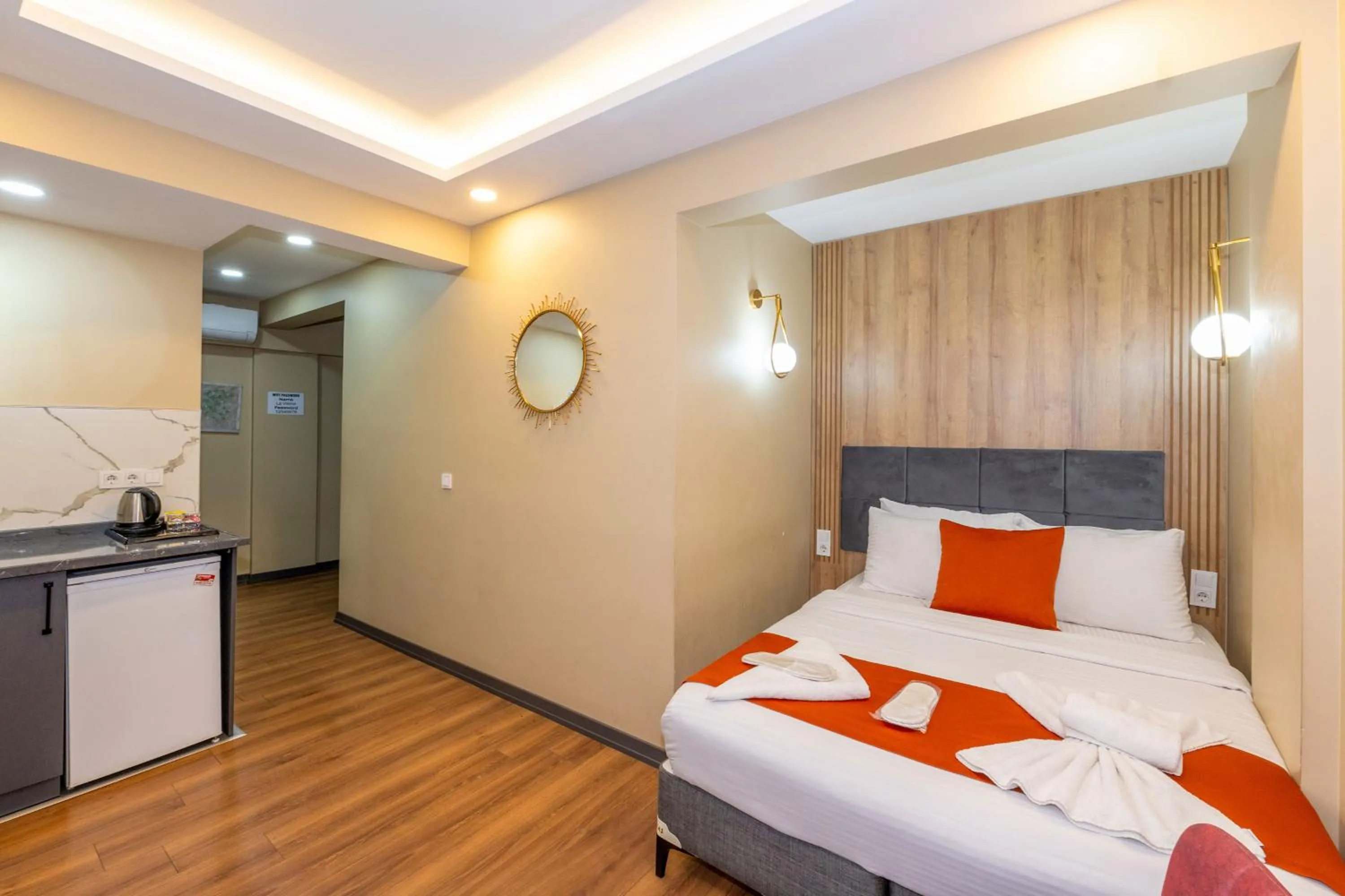 Bedroom, Bed in hotel La Vitrine