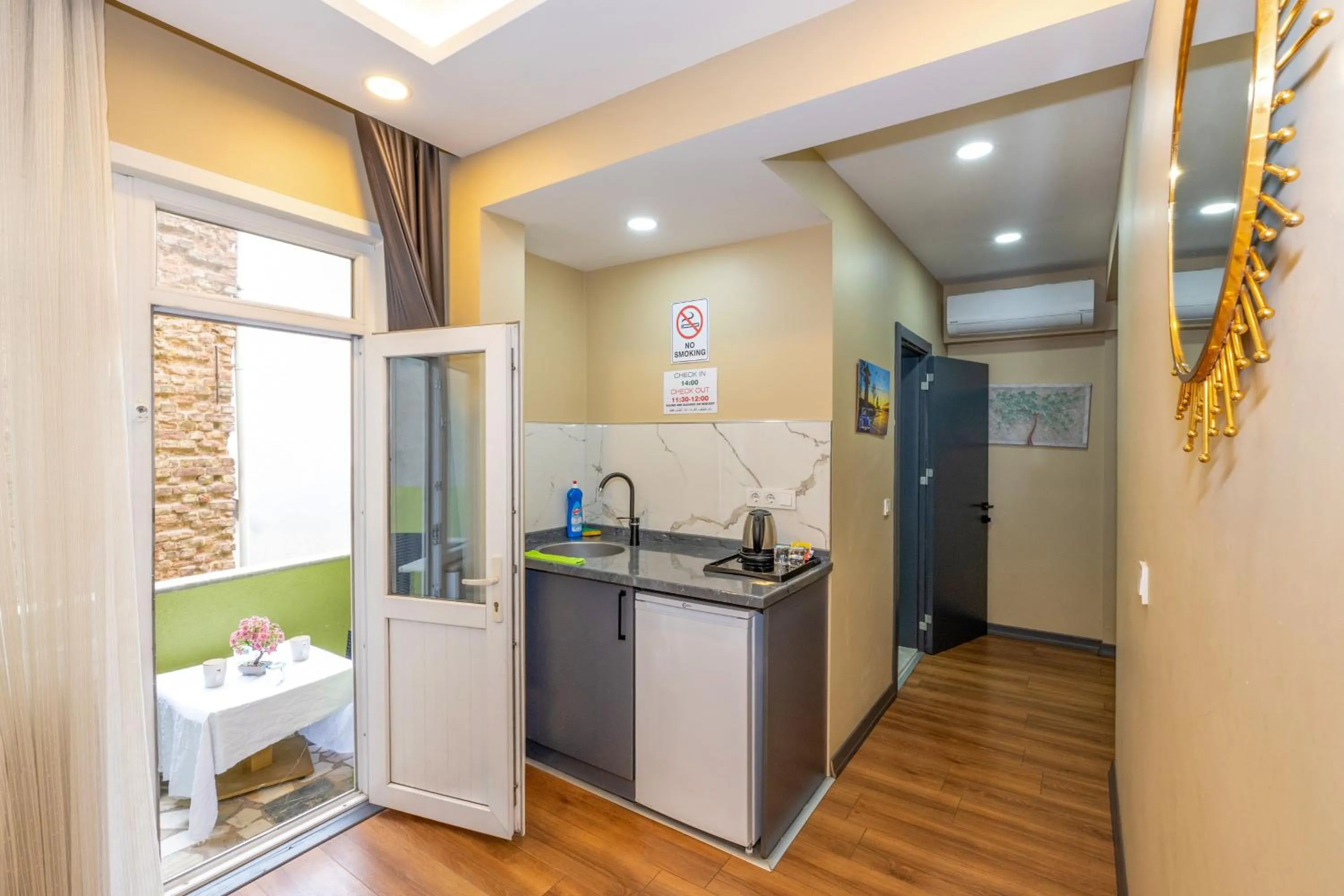 kitchen in hotel La Vitrine