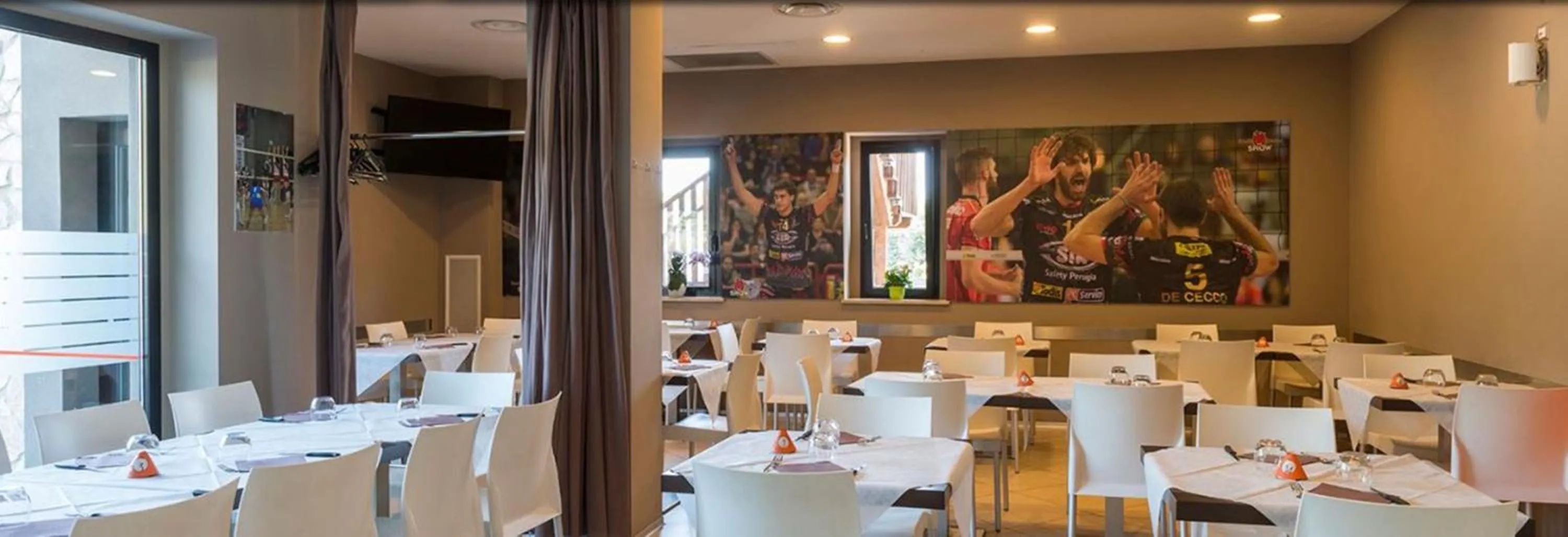 Restaurant/places to eat in Hotel Centova