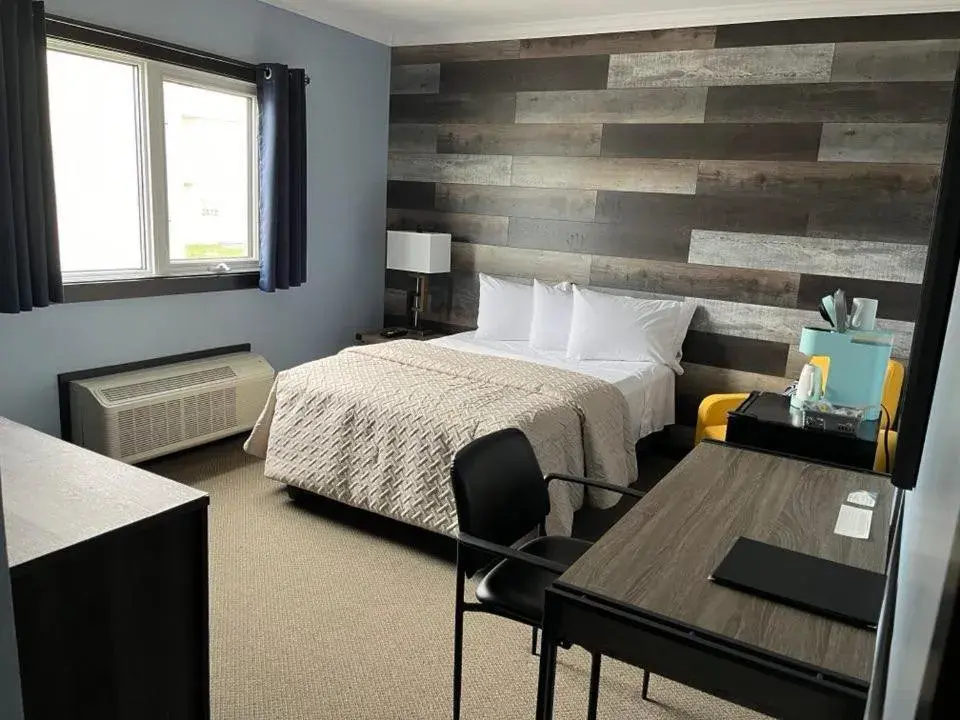 Double or Twin Room in Acadian Hotel Double or Twin Room in Acadian Hotel