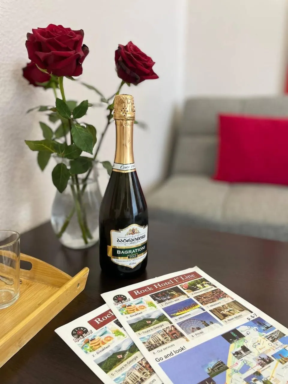 Food and drinks in Rock Hotel First Line