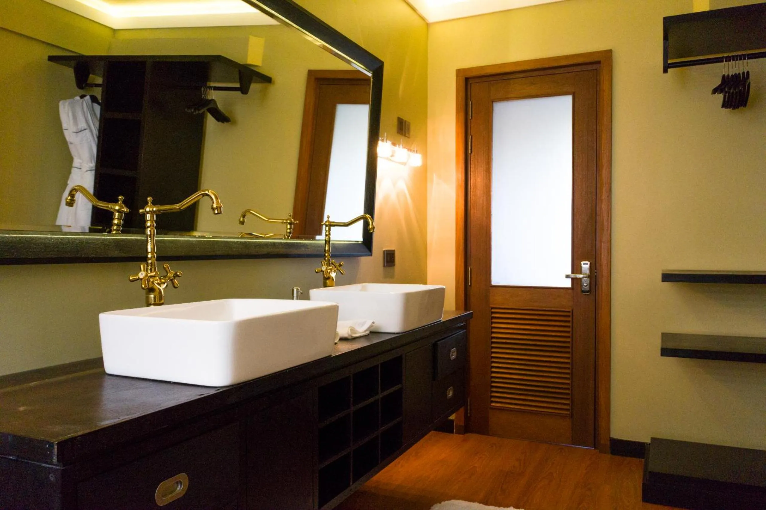 Bathroom in Fuvahmulah Central Hotel