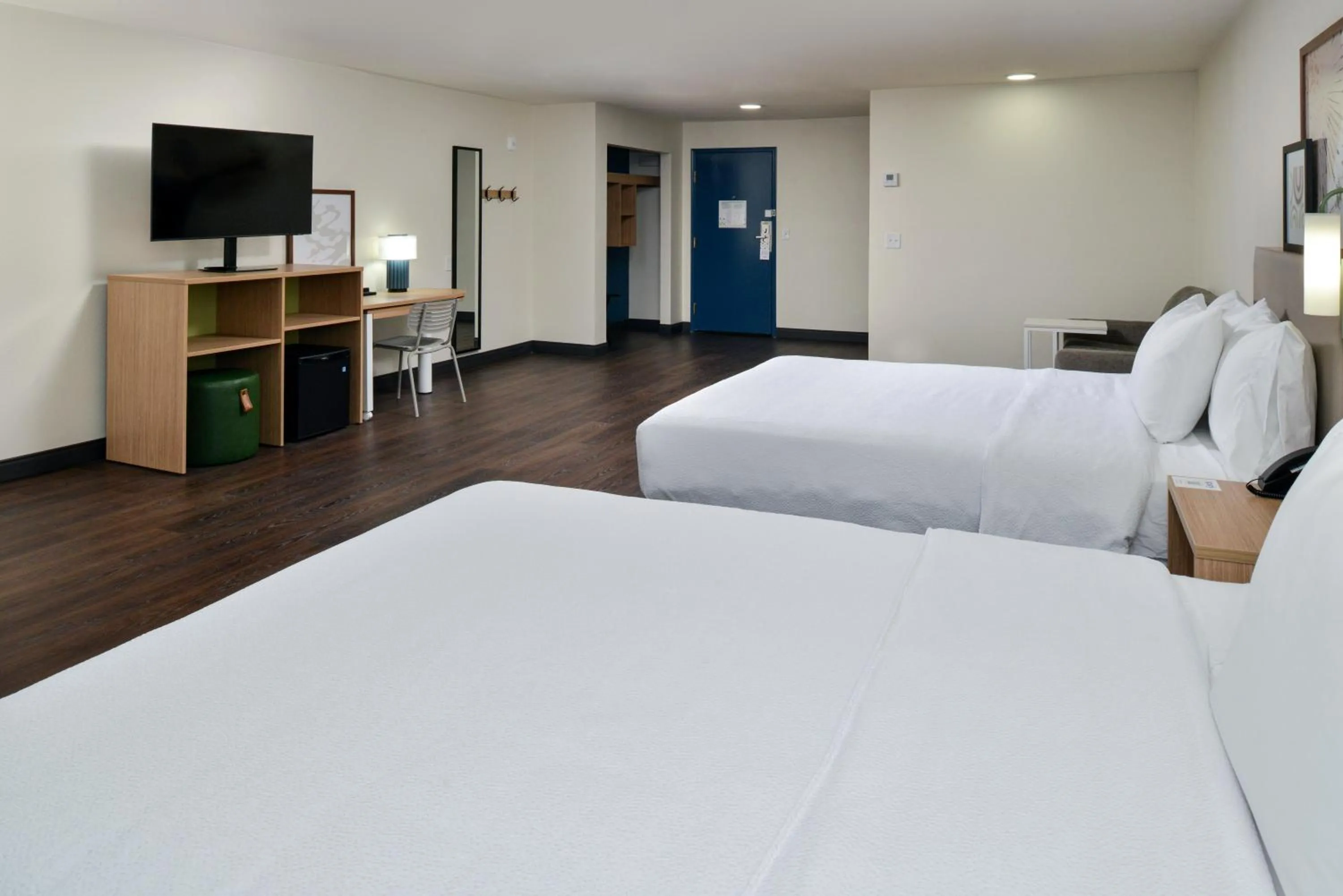 Bedroom, Bed in Spark By Hilton Dallas Medical District Love Field