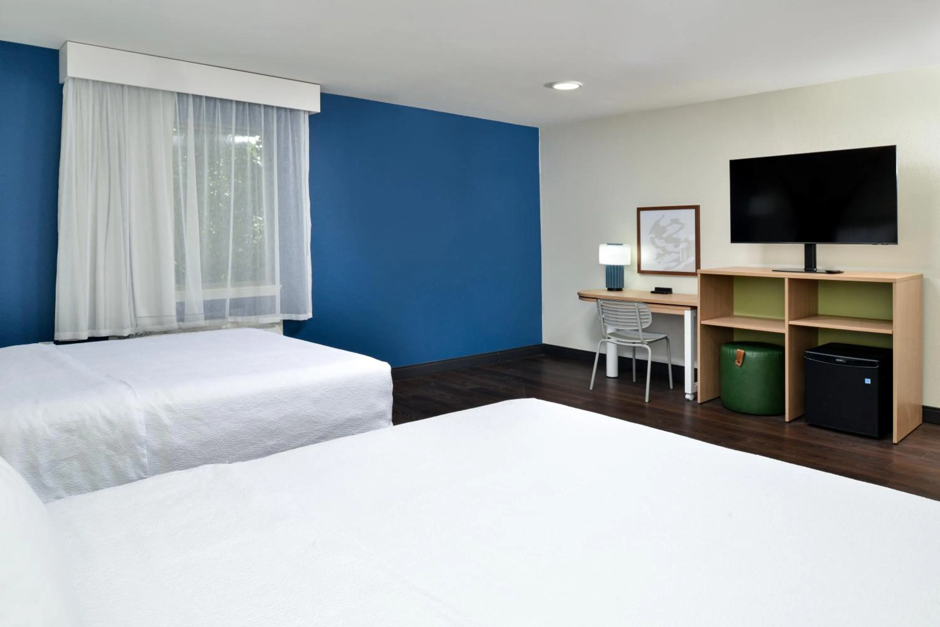 Bedroom, Bed in Spark By Hilton Dallas Medical District Love Field