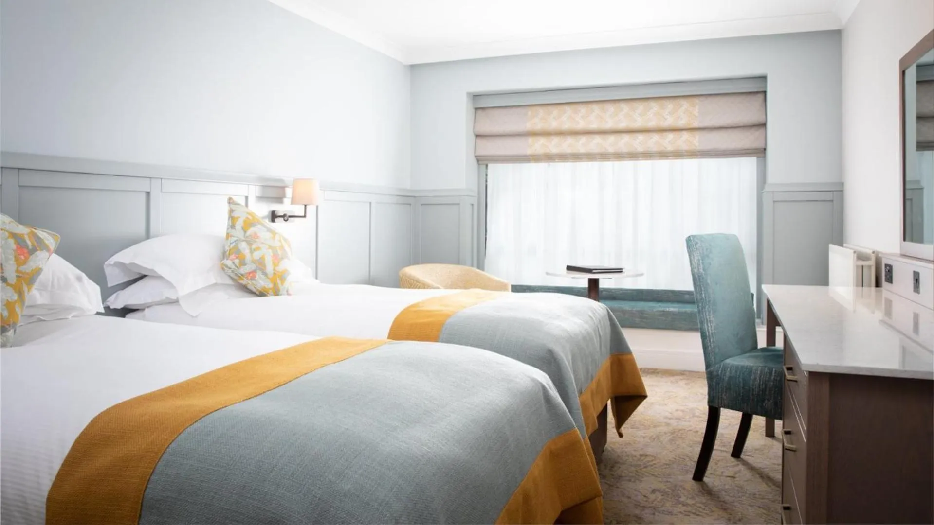 Bed in Everglades Hotel