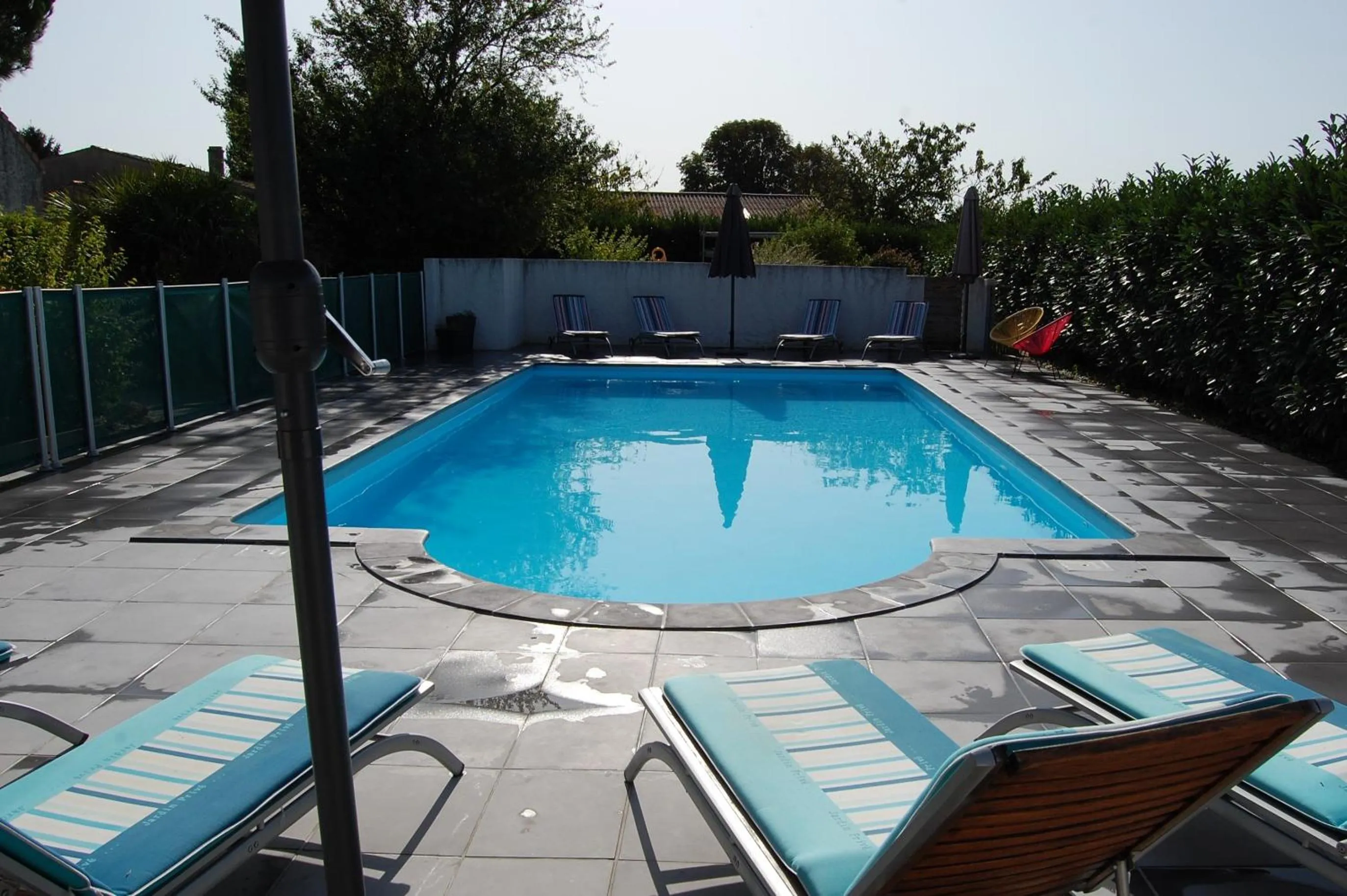 Swimming pool in Le Comptoir des Ecoliers