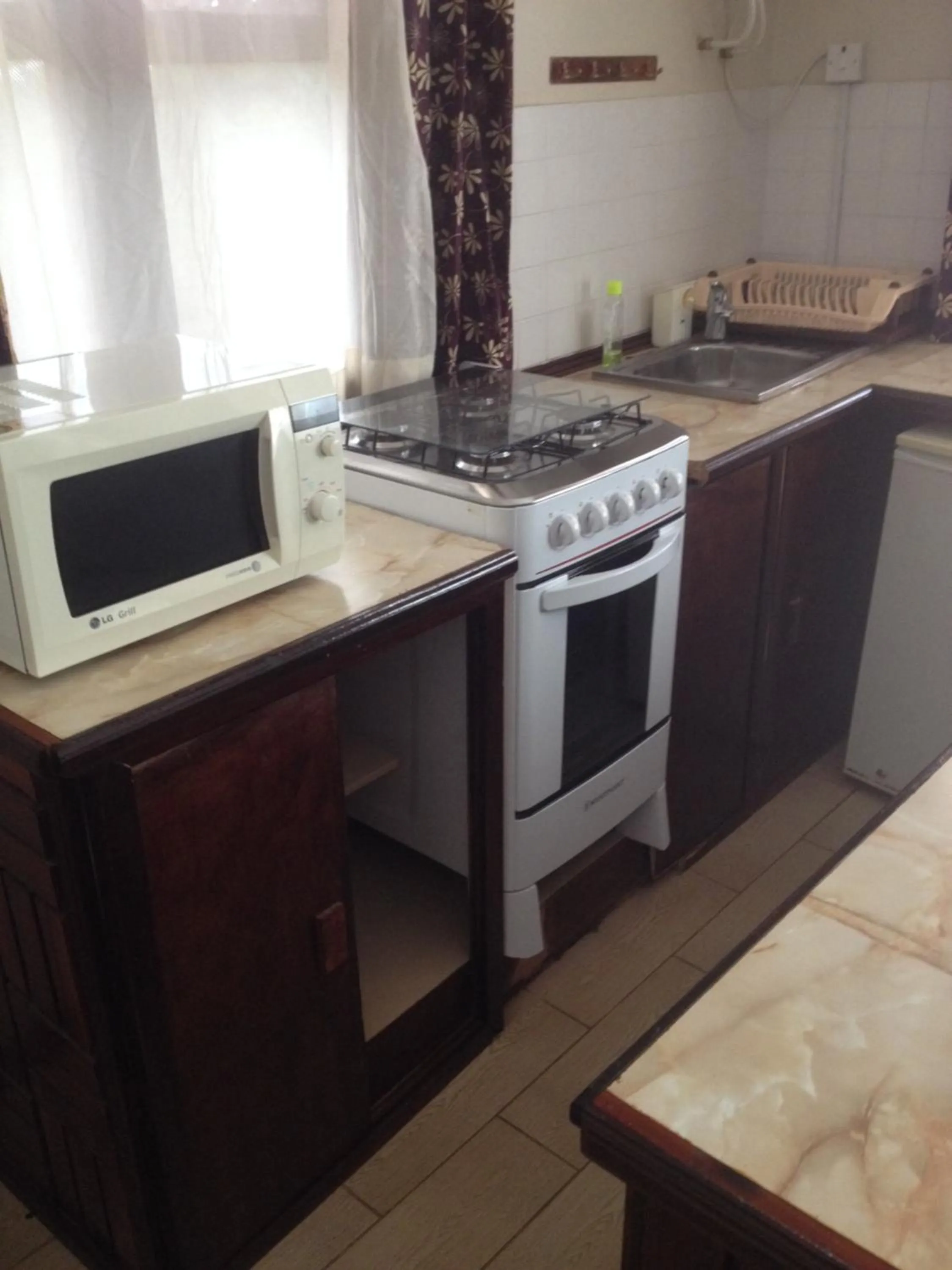 Kitchen or kitchenette in Roc Heights