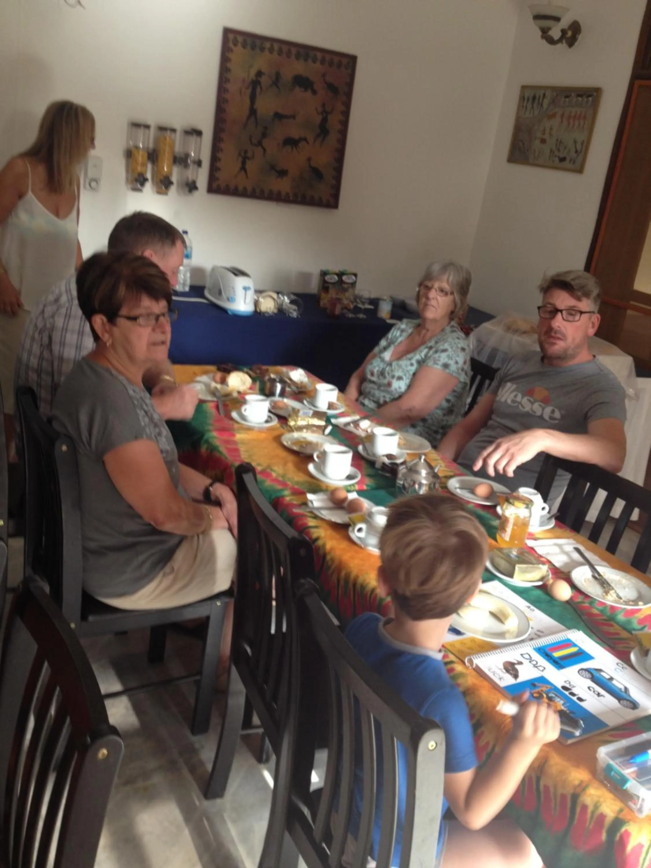 Dining area in Roc Heights