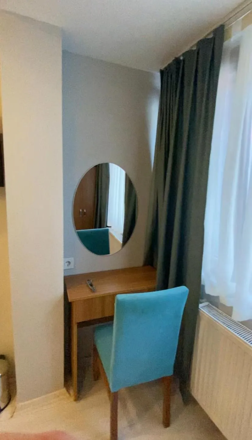 hair dresser in Riverland Suites Apart Hotel