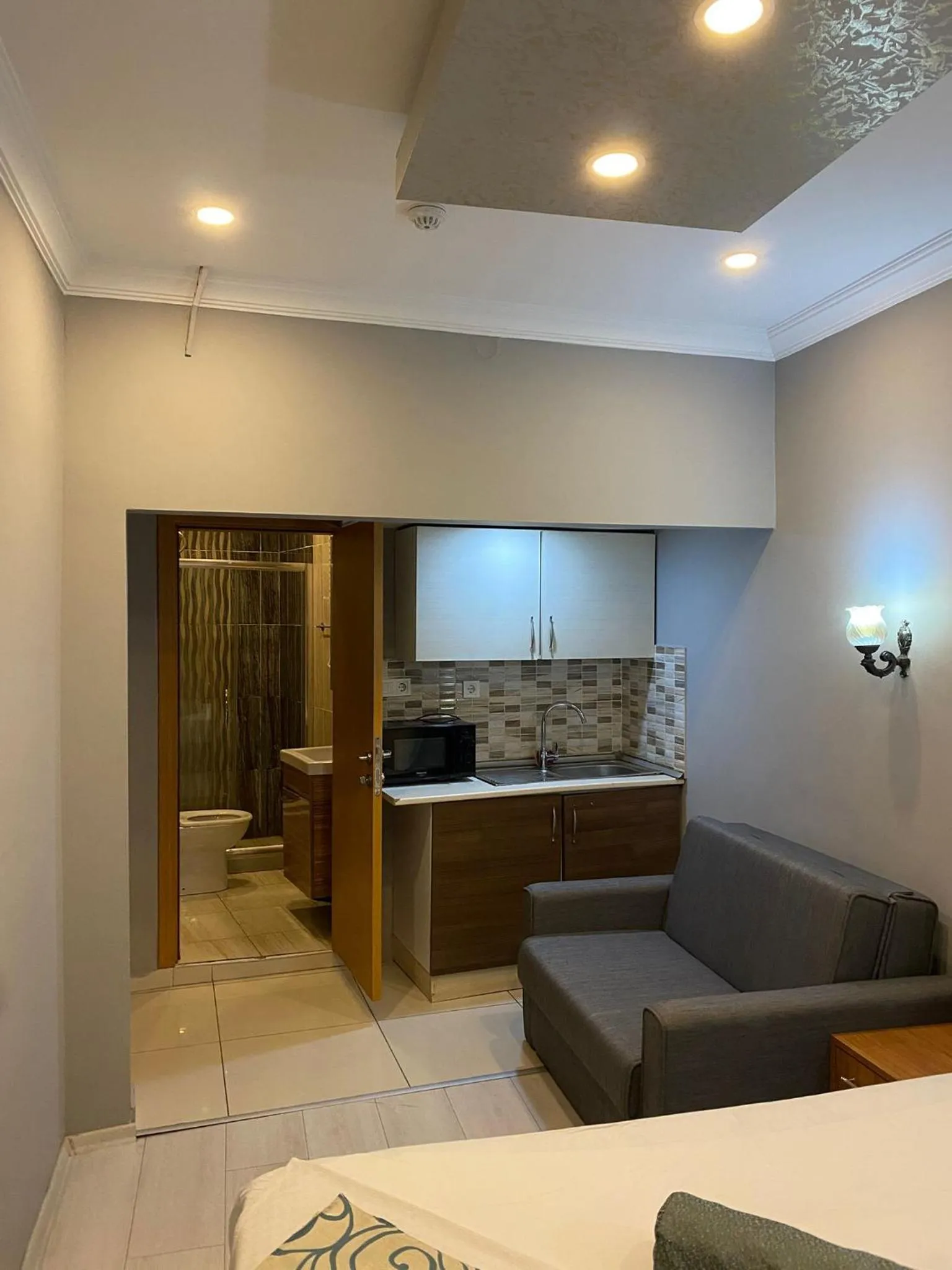 Toilet in Riverland Suites Apart Hotel