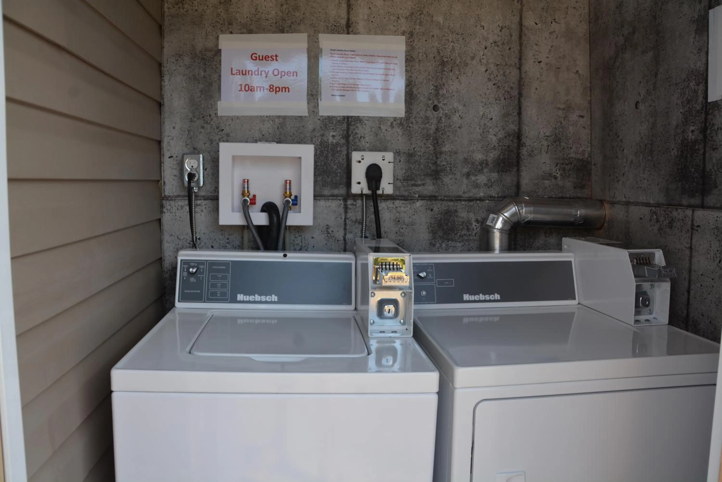 washing machine in Harmony Inn