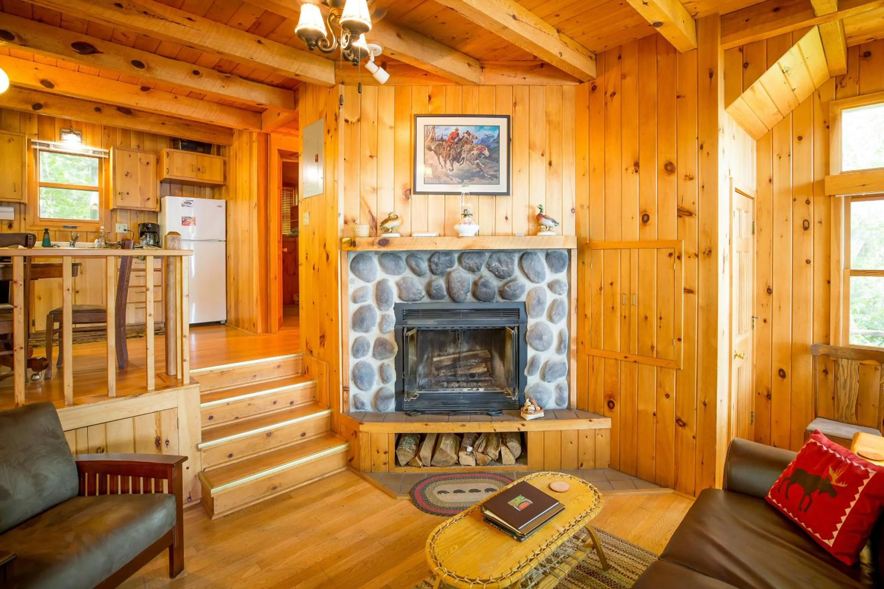 Living room in Ludlow's Island Resort