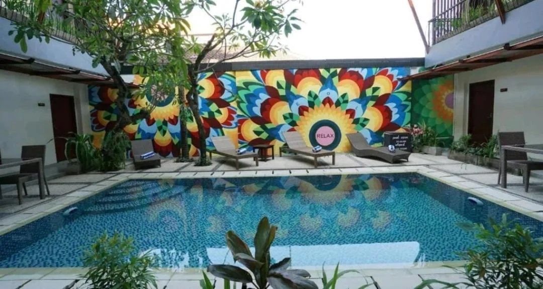 Swimming pool in Keola Hotel Legian