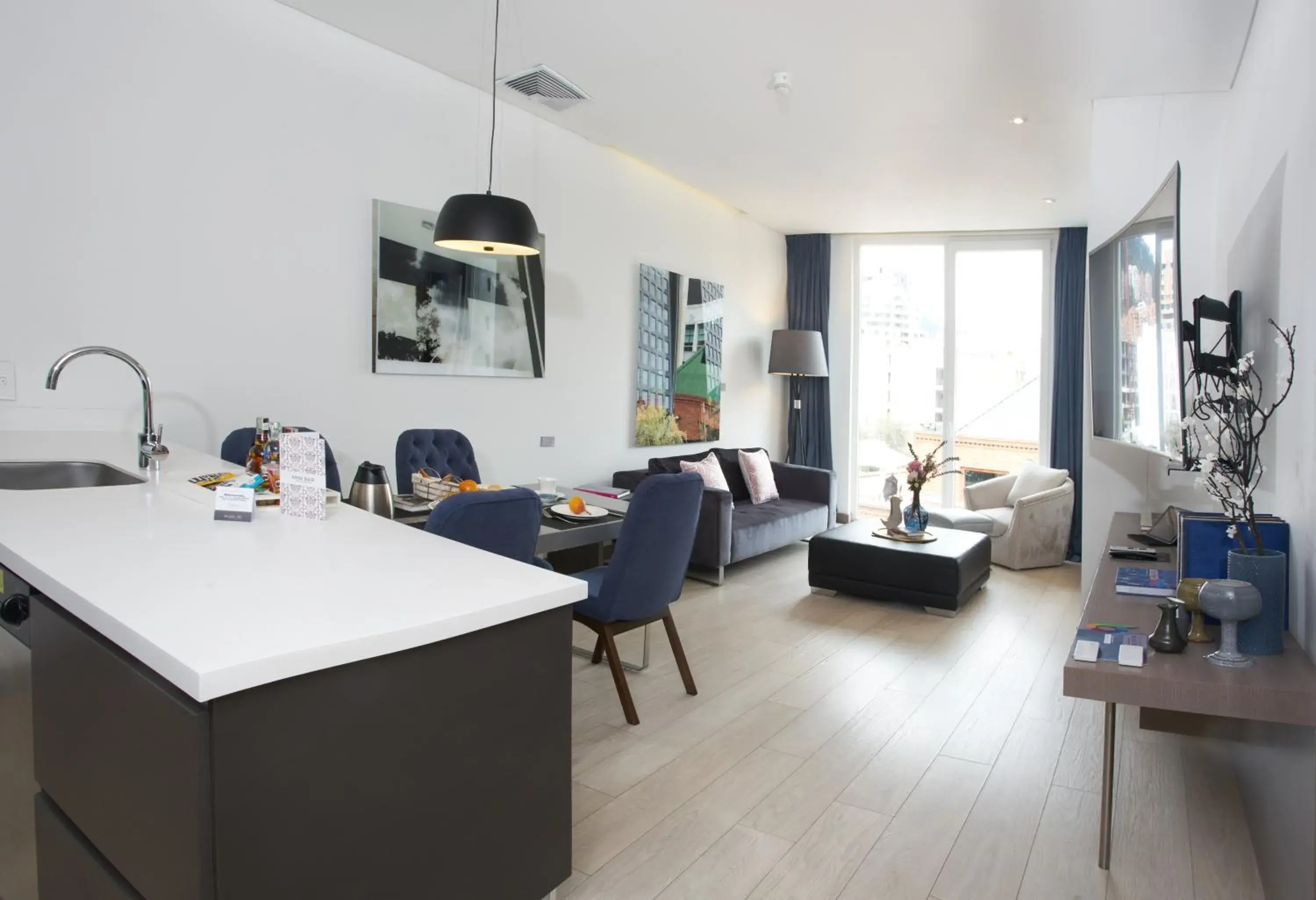 Presidential Suite - single occupancy in Hotel 100 Luxury Suites by Preferred Presidential Suite - single occupancy in Hotel 100 Luxury Suites by Preferred