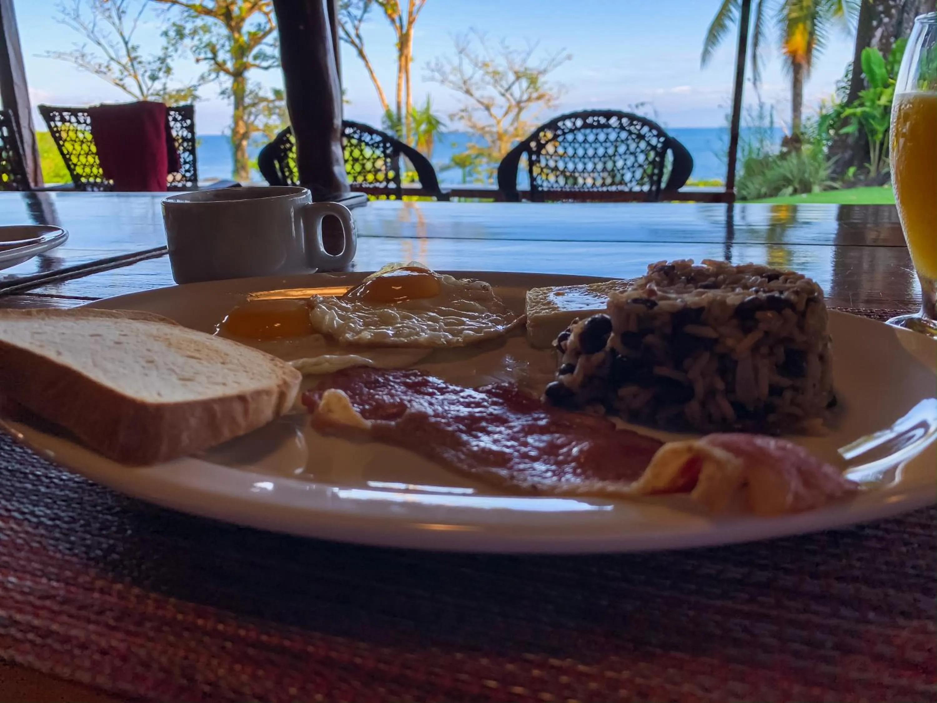 Breakfast in Las Caletas Lodge